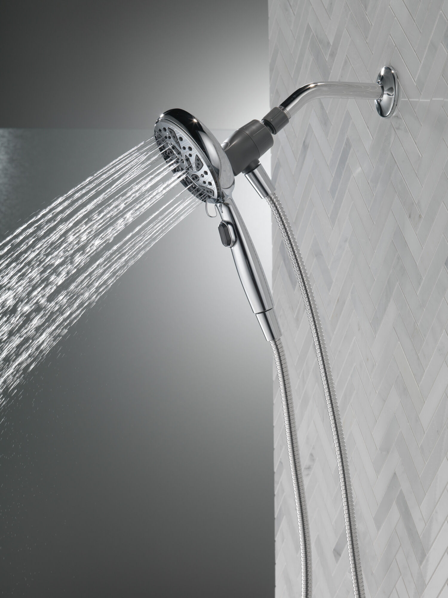 6-Setting SureDock® Magnetic Hand Shower in Chrome 75606 | Delta