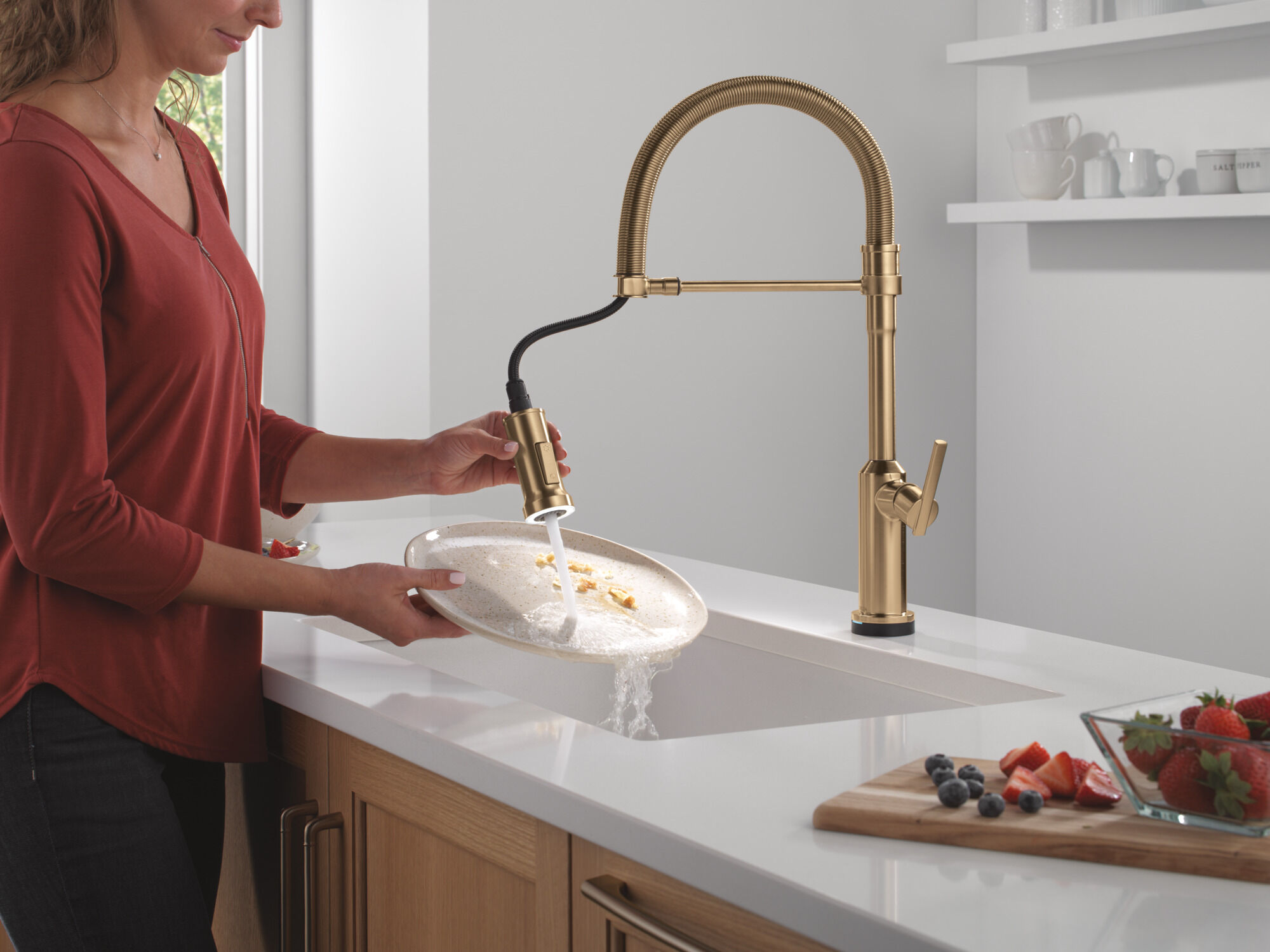 Touch2O® Technology Kitchen Faucet with Touchless Technology in