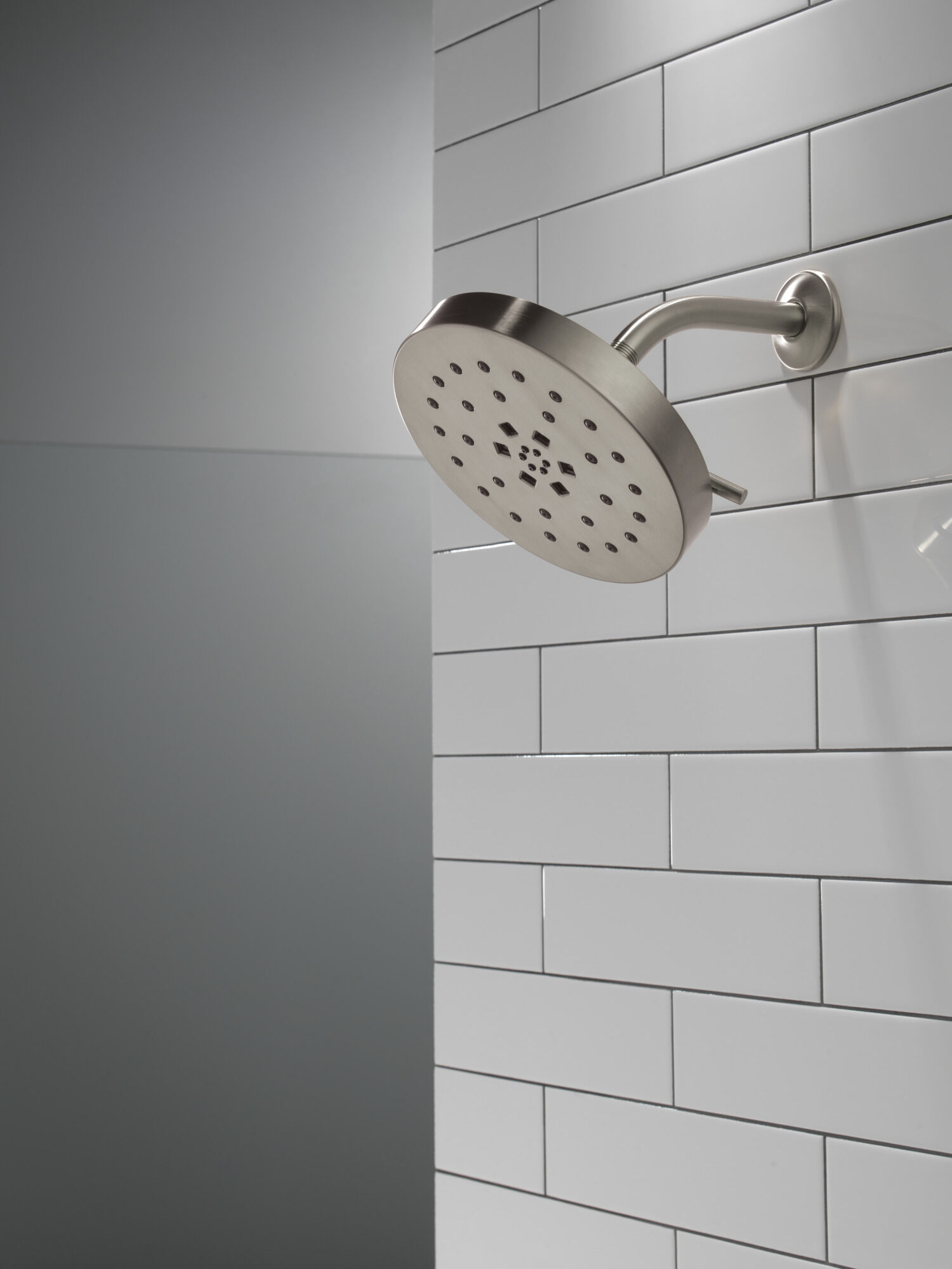 H2Okinetic® 4-Setting Shower Head with Ultrasoak® in Lumicoat