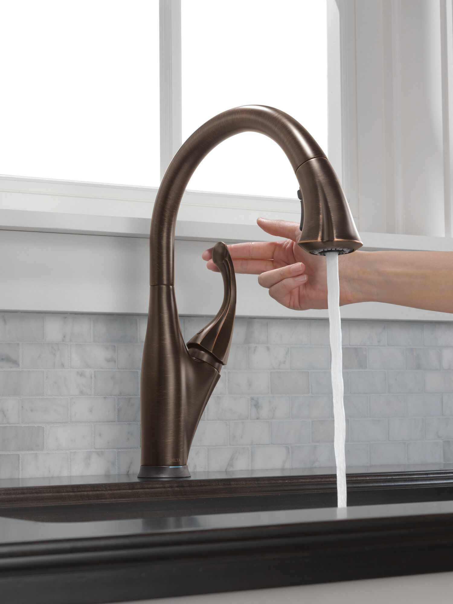 Single Handle Pull-Down Kitchen Faucet with Touch2O® and