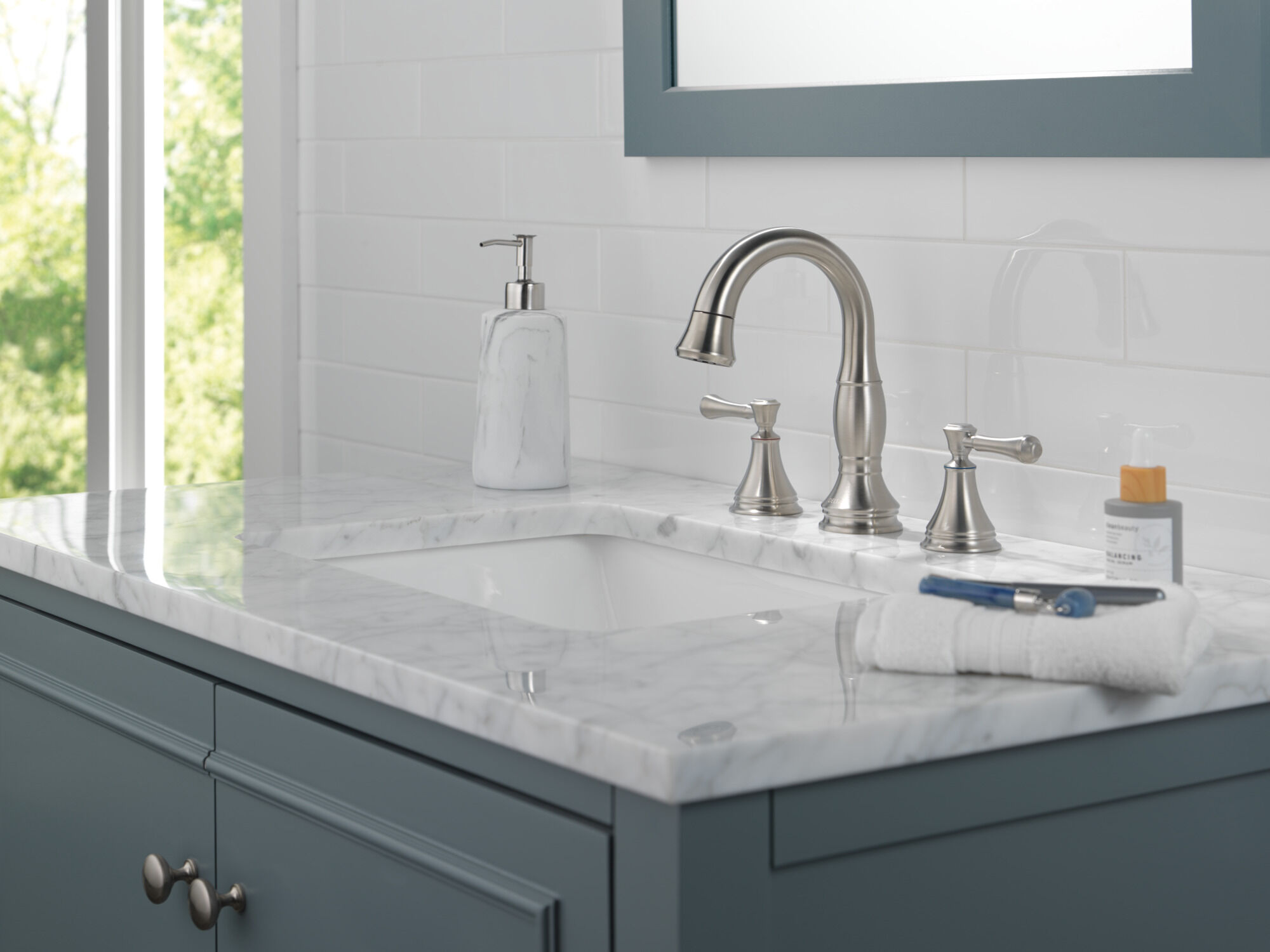 Two Handle Widespread Pull Down Bathroom Faucet in Stainless 3597