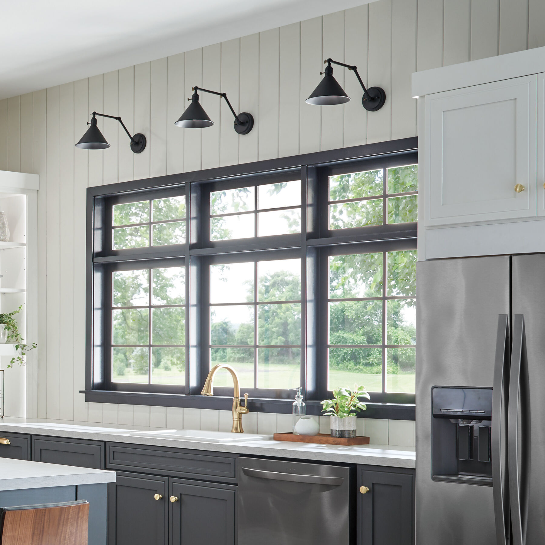 Single Handle Pulldown Kitchen Faucet in Lumicoat® Champagne Bronze