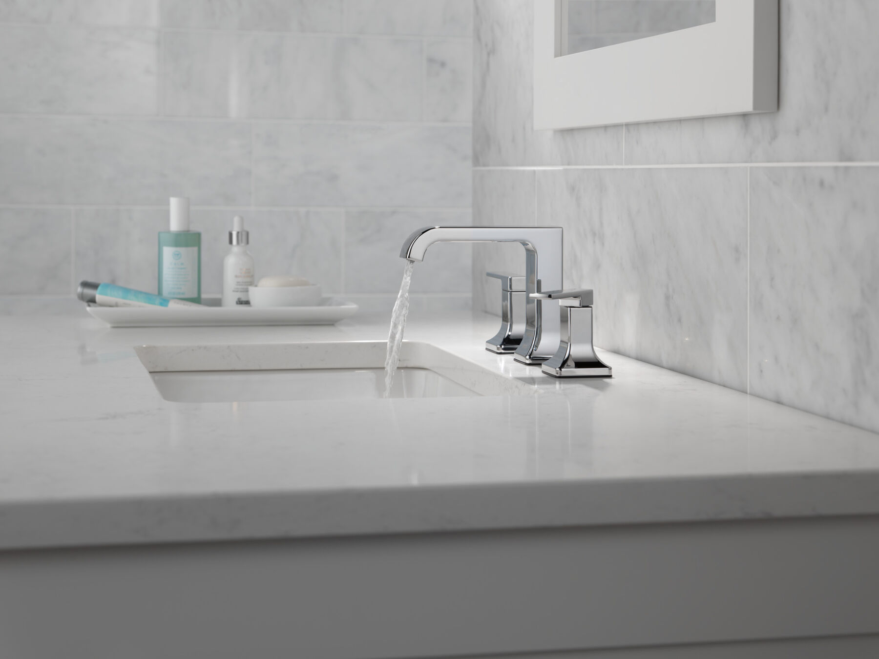 Two Handle Widespread Bathroom Faucet in Chrome — thumbnail 3