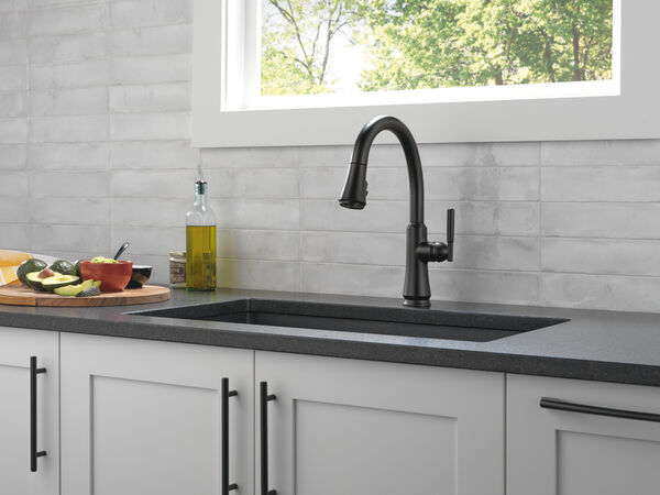 Single Handle Pull Down Kitchen Faucet in Matte Black 9179-BL ...