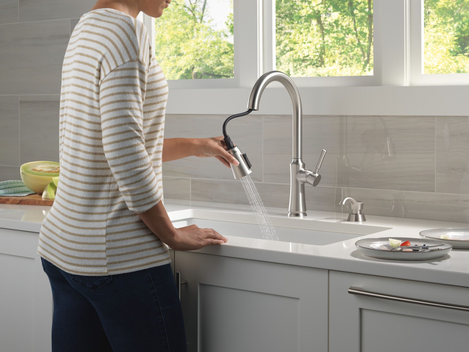 Pull-Down Kitchen Faucet w/Soap (Recertified)
