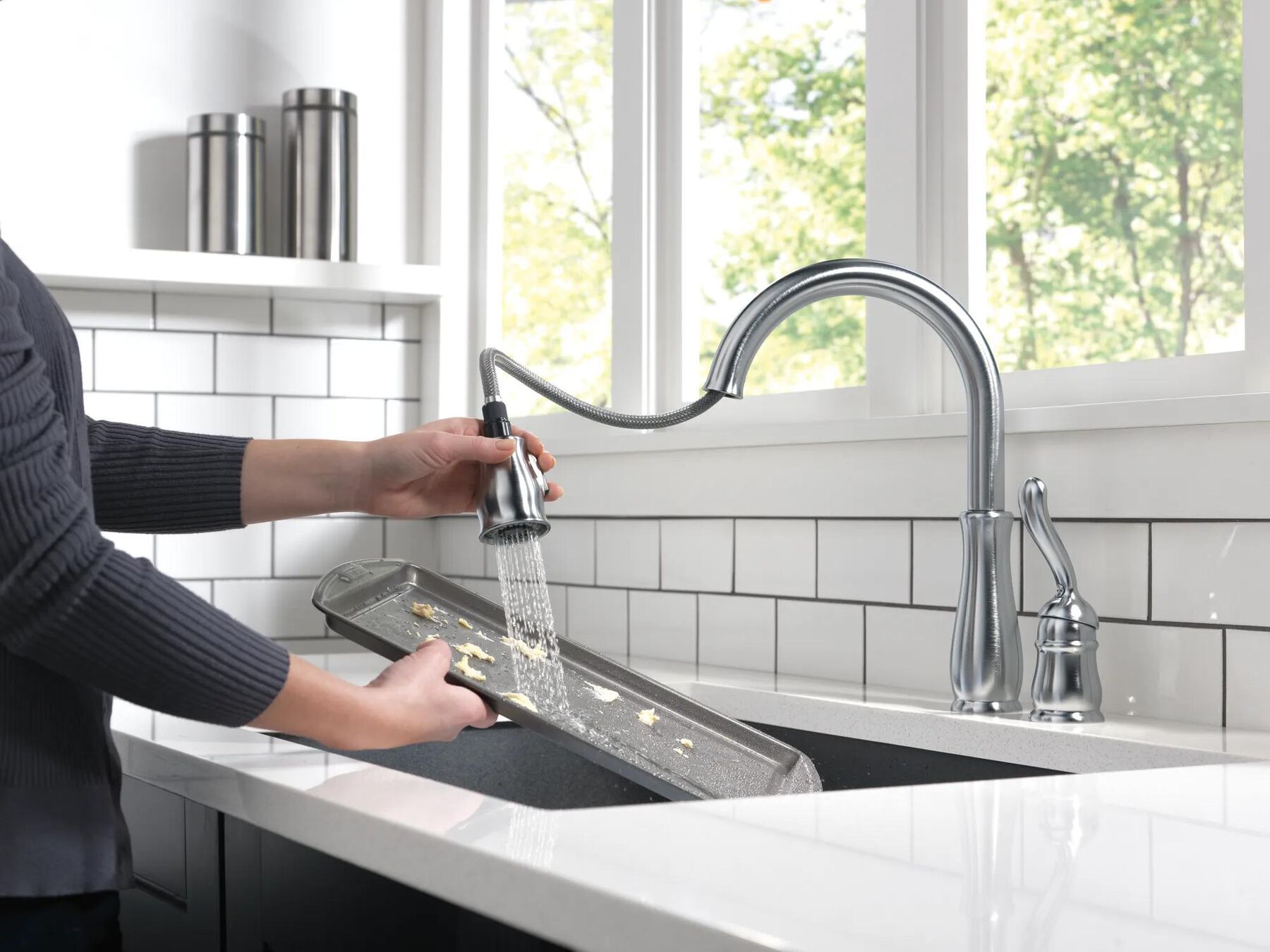 Single Handle Pull-Down Kitchen Faucet