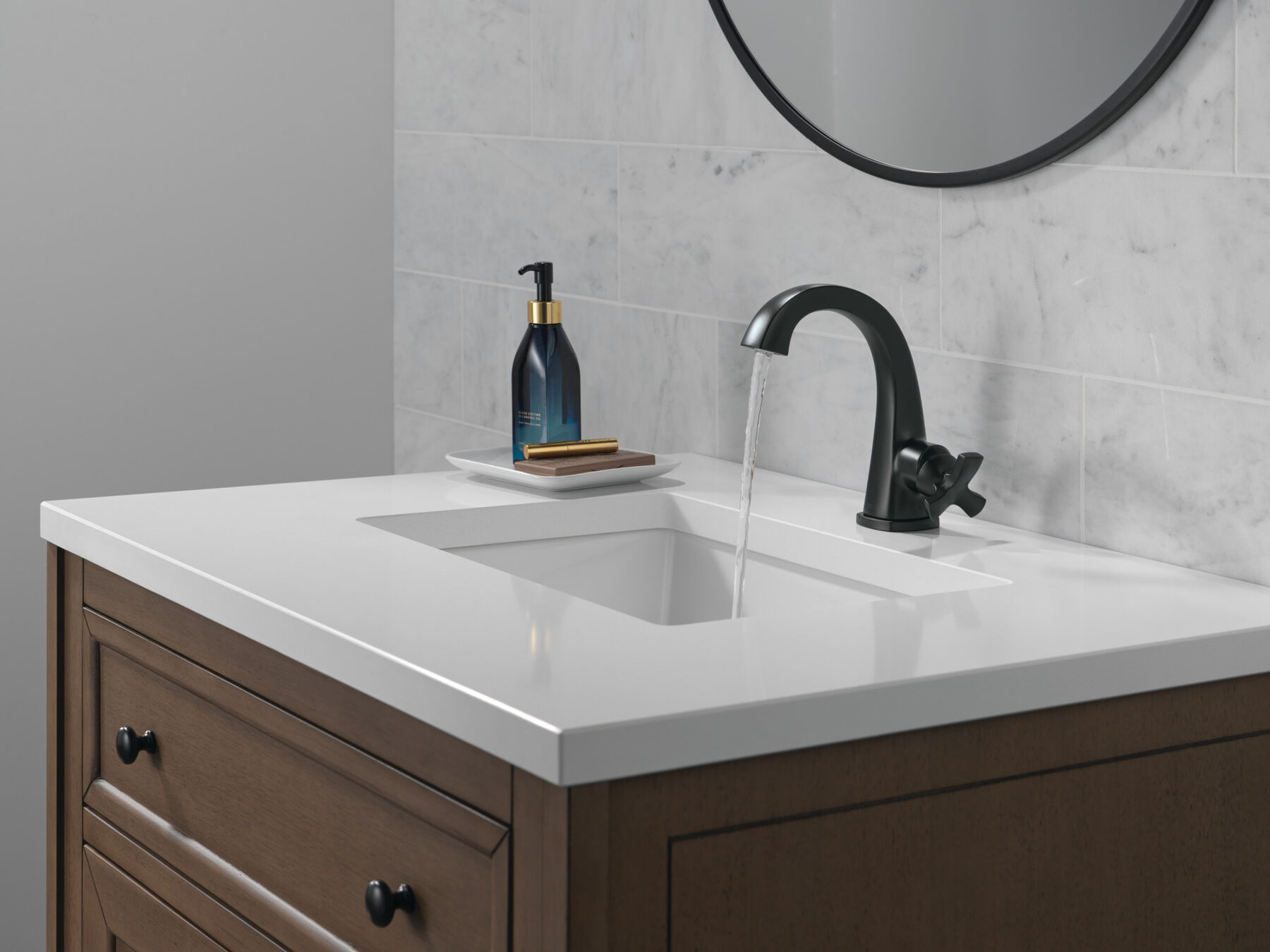 Single Handle Bathroom Faucet