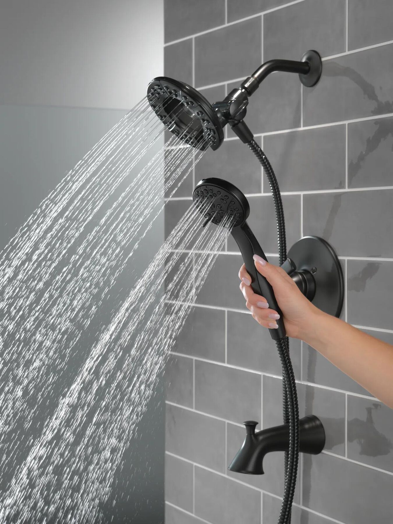 Monitor&reg;&nbsp;14 Series Tub & Shower With In2ition&reg;