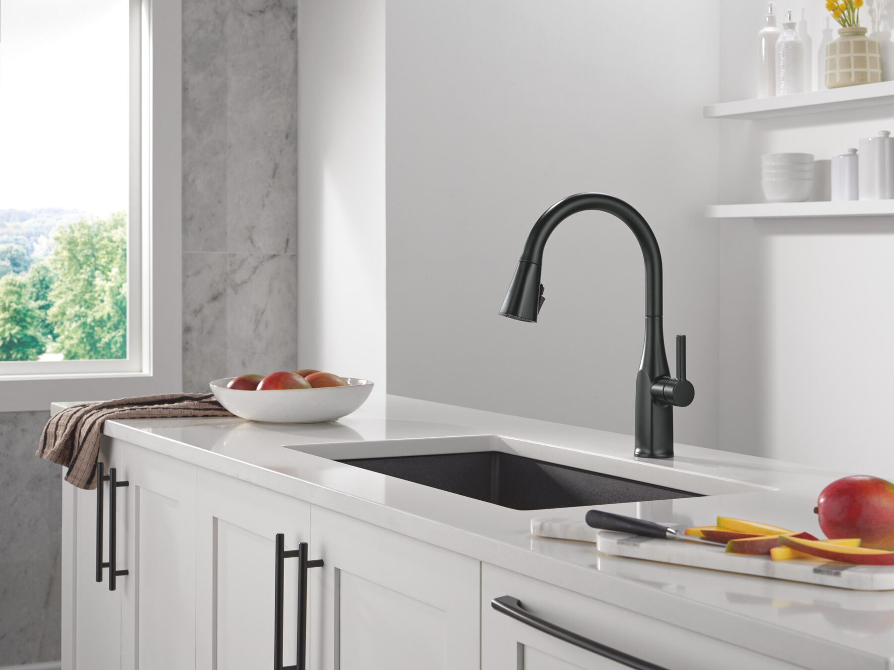 Single Handle Pull-Down Kitchen Faucet