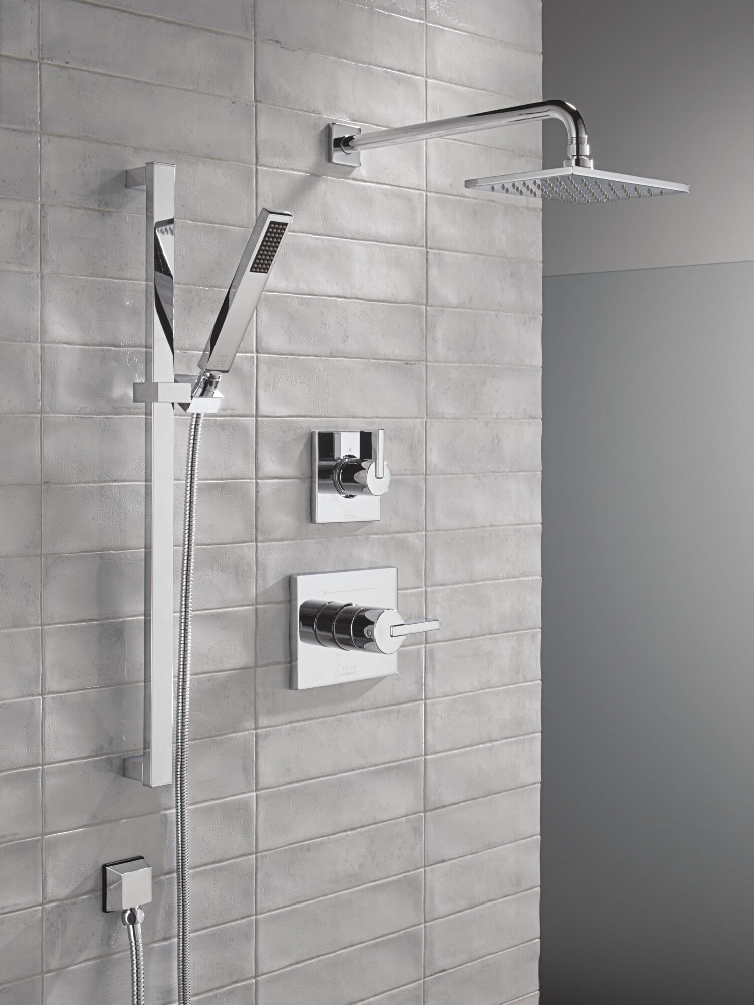 3-Function Custom Shower Bundle in Chrome FVS6-VO2101 | Delta Faucet