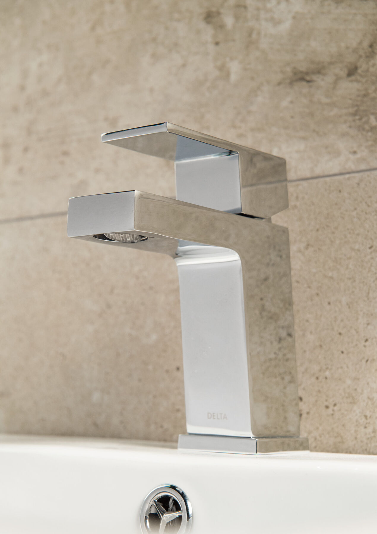 Single Handle Bathroom Faucet