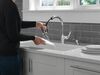 Single Handle Pull-Out Kitchen Faucet
