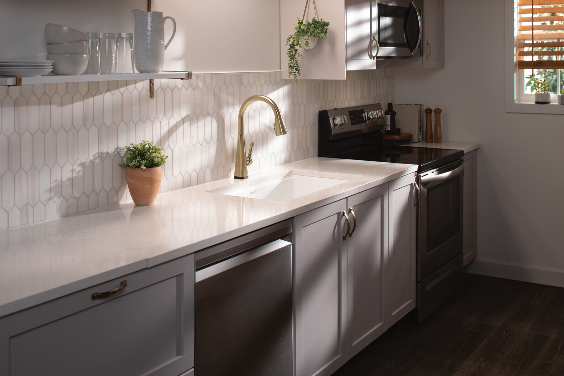 32&rdquo; Granite Composite Workstation Kitchen Sink Undermount Single Bowl with WorkFlow&trade; Ledge and Accessories