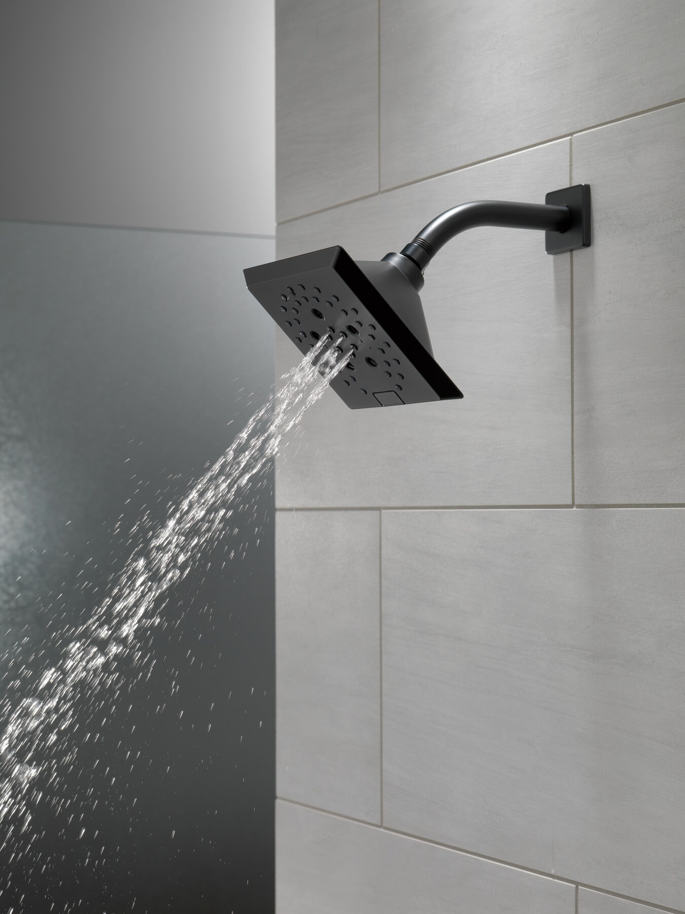 H<sub>2</sub>Okinetic&reg; 5-Setting Angular Modern Raincan Shower Head
