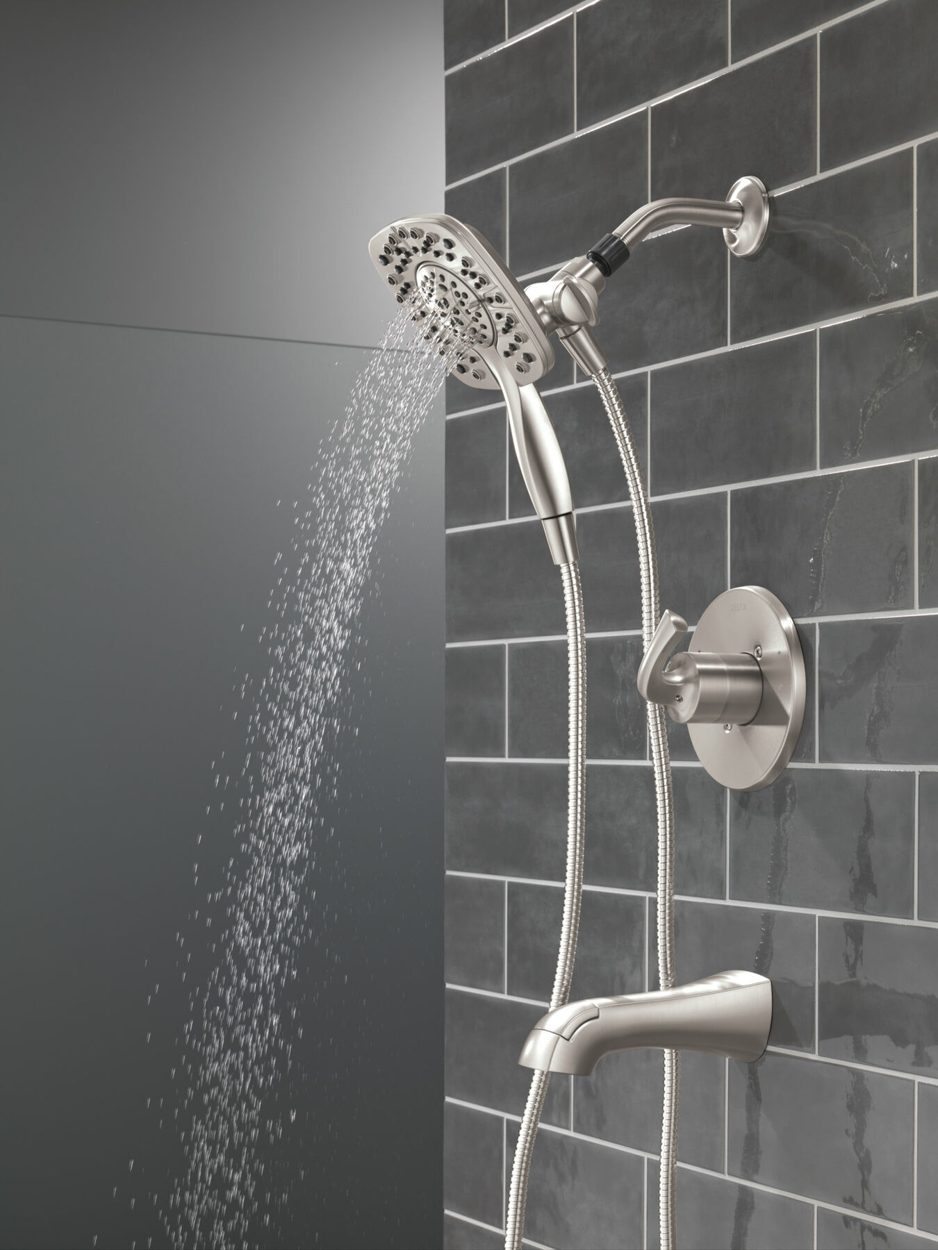 Monitor&reg; 14 Series Tub and Shower