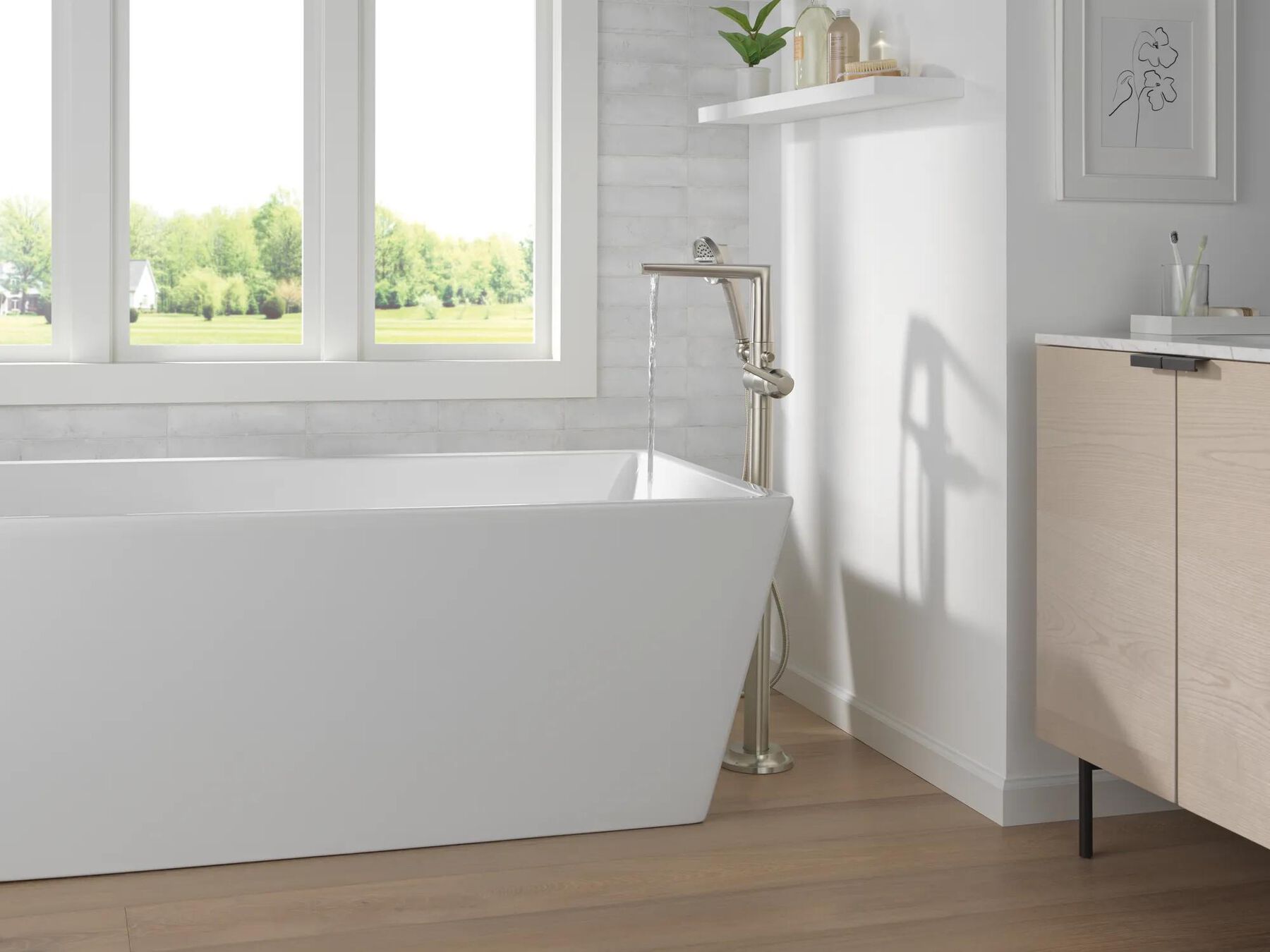 Free Standing Tub Filler (Recertified)