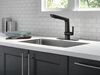 Single Handle Pull-Out Kitchen Faucet