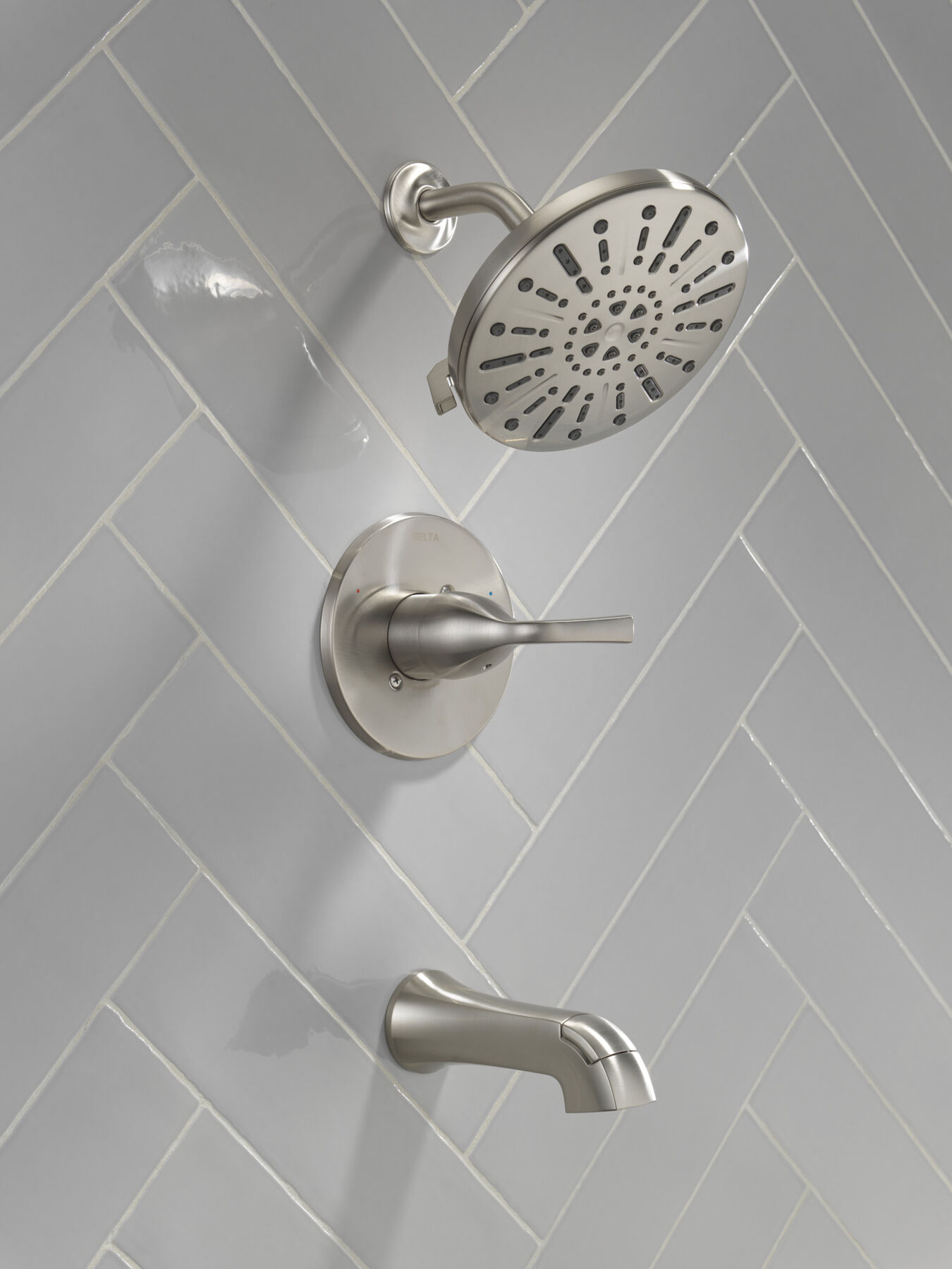 Monitor&reg; 14 Series Tub and Shower