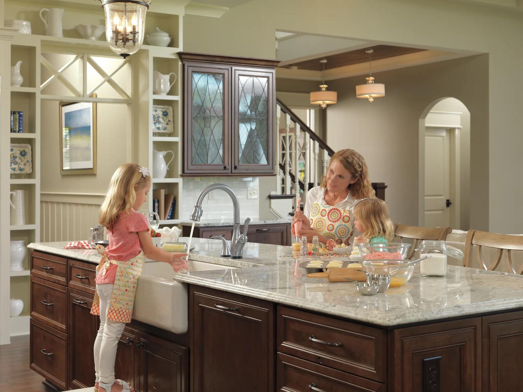 Single Handle Pull-Down Kitchen Faucet with Touch<sub>2</sub>O&reg; and ShieldSpray&reg; Technologies
