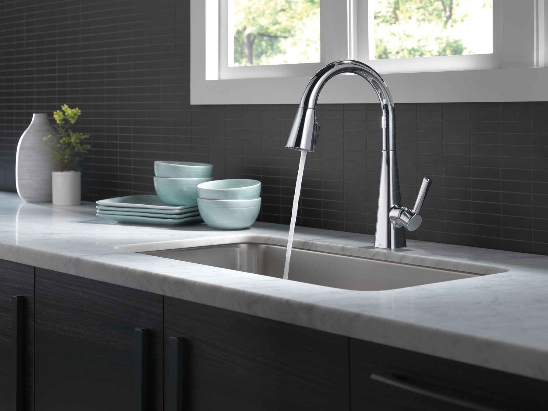 Single-Handle Pull-Down Kitchen Faucet