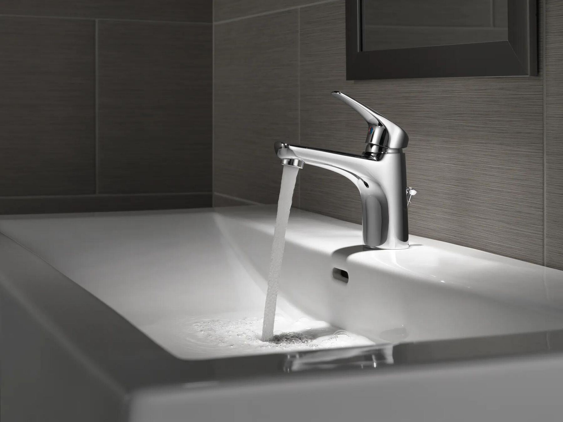 Single Handle Bathroom Faucet (Recertified)