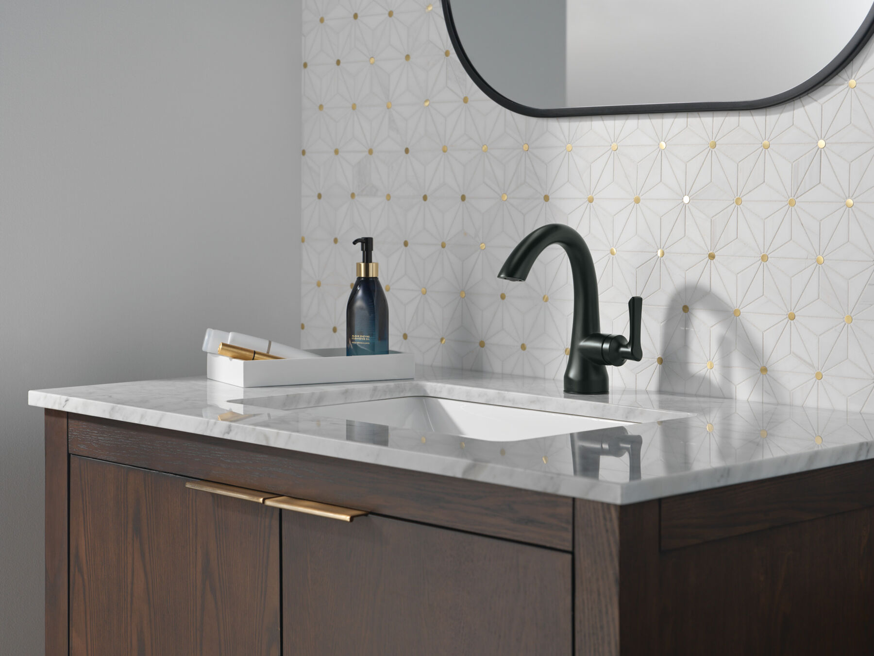 Single Handle Single-Hole Lavatory Faucet