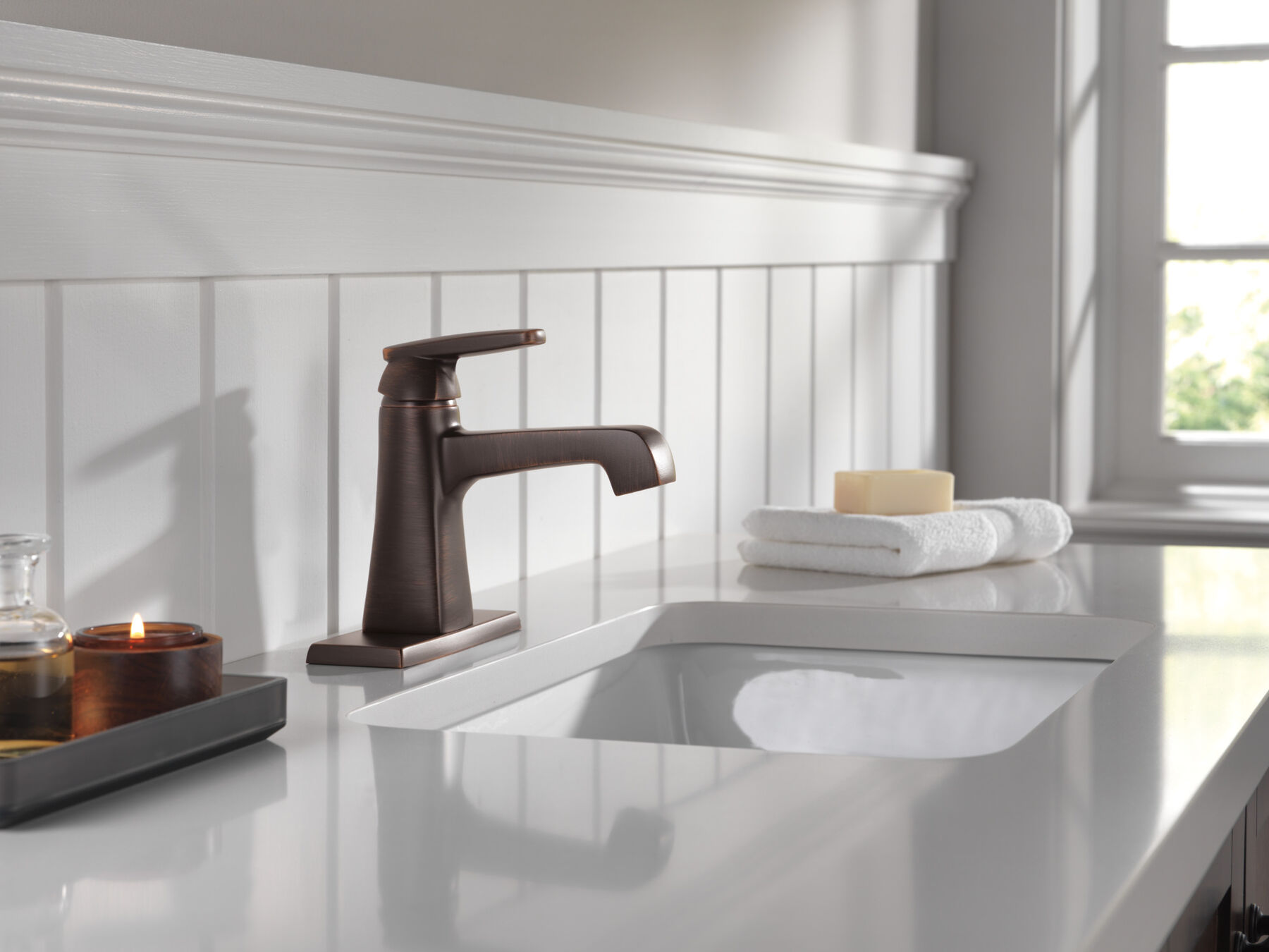 Single Handle Bathroom Faucet