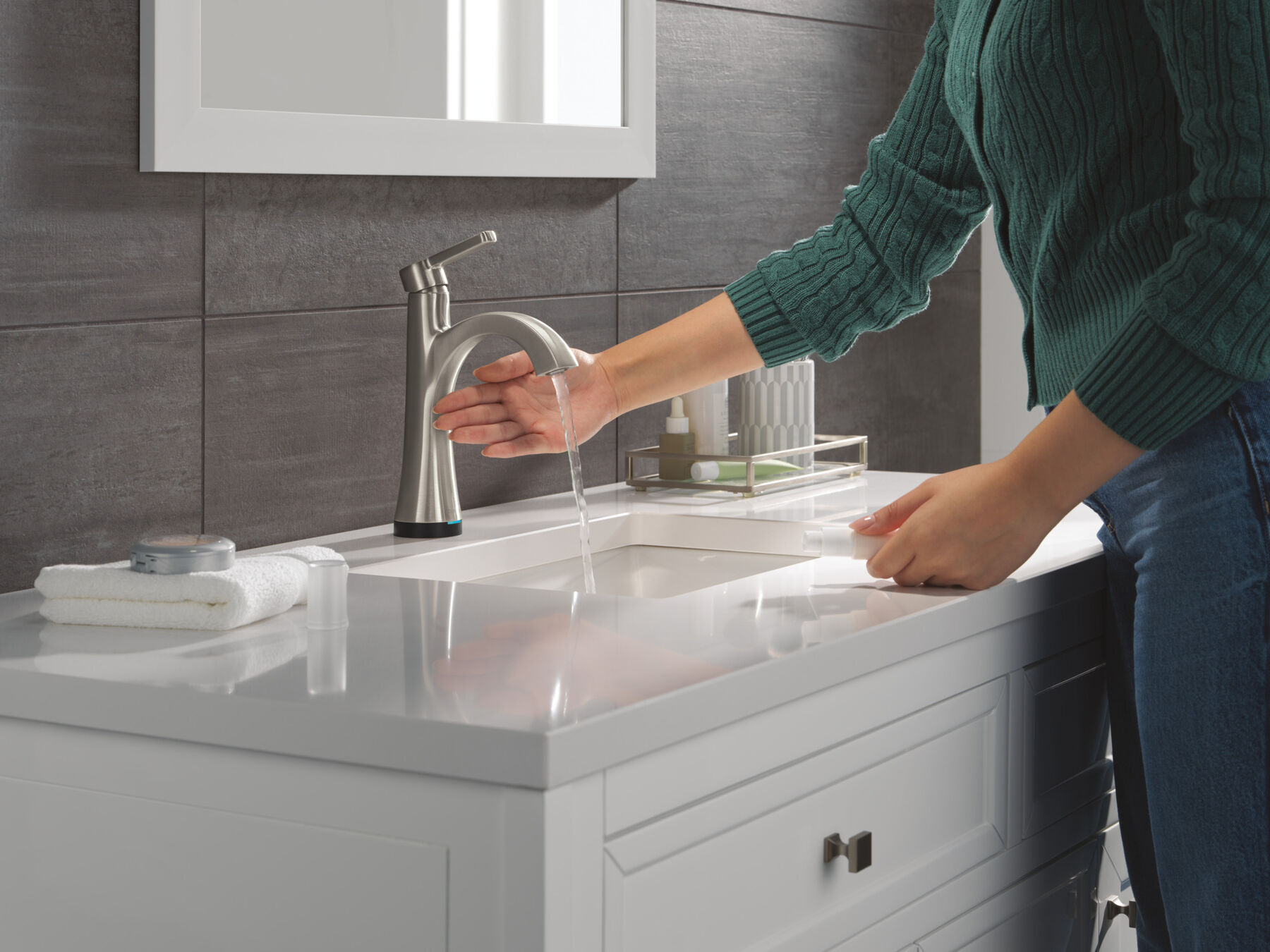 Touch2O Bathroom Faucet with Touchless Technology