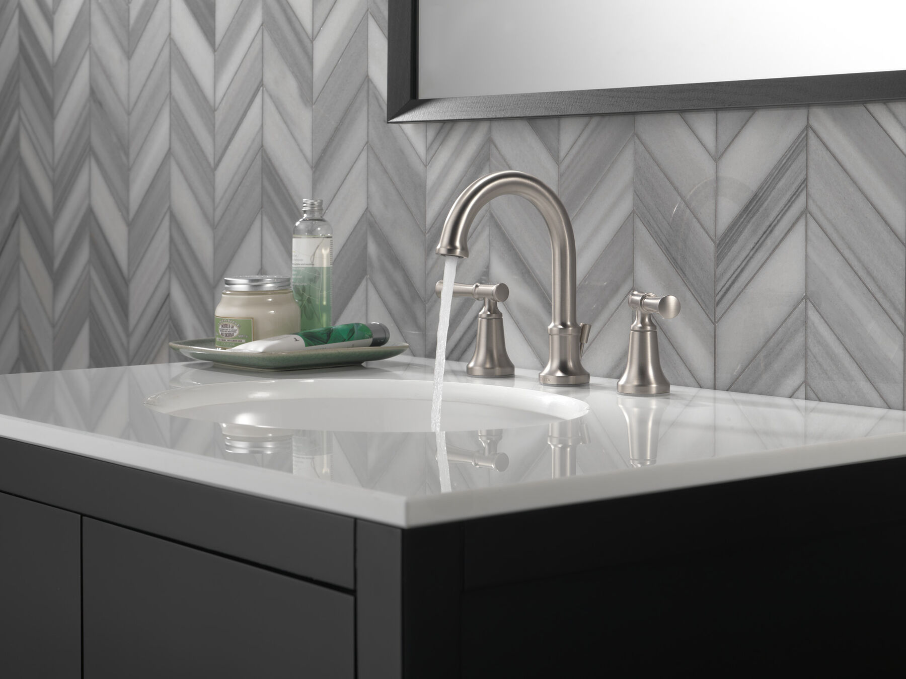 Two Handle Widespread Bathroom Faucet