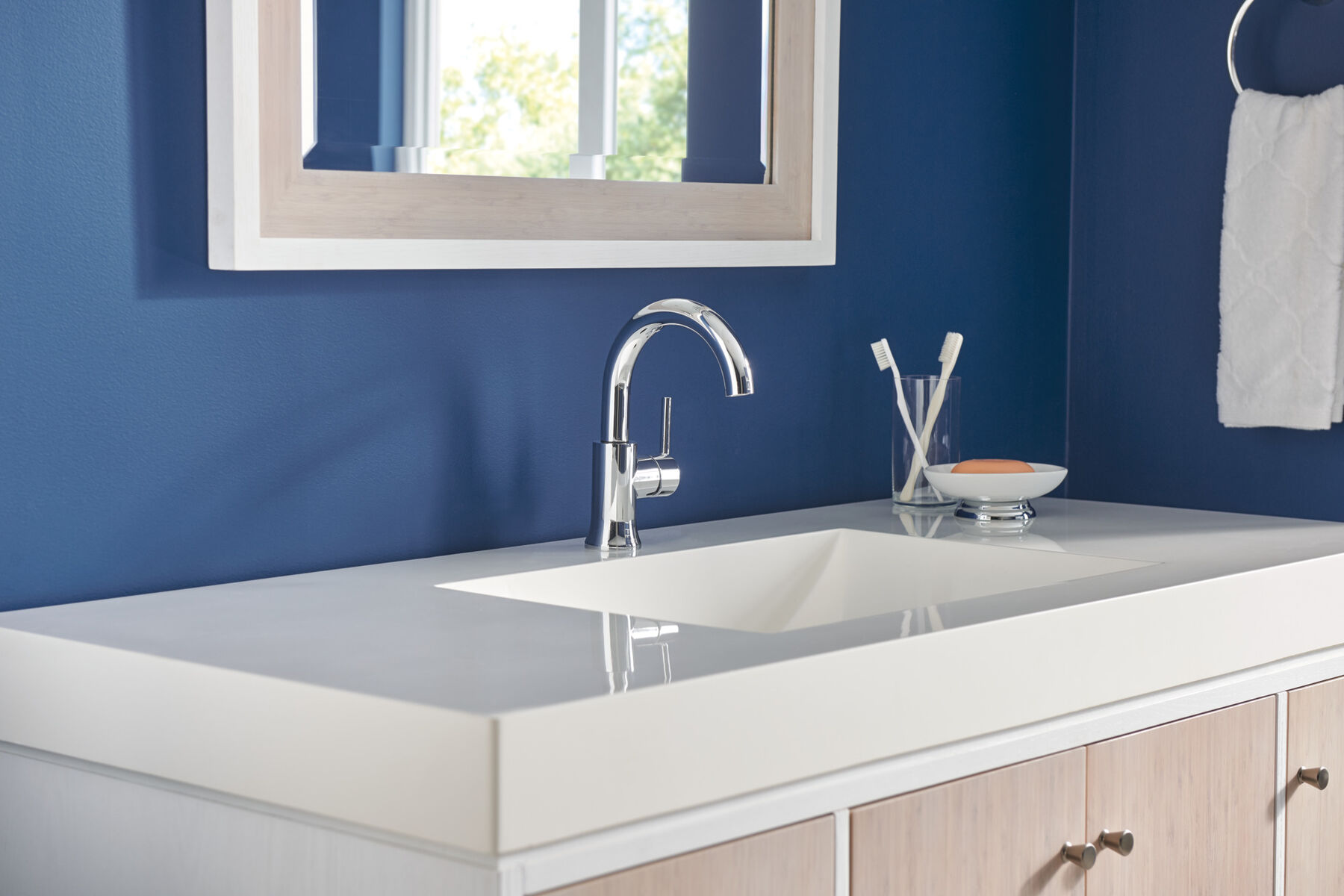Single-Hole Bathroom (Recertified)