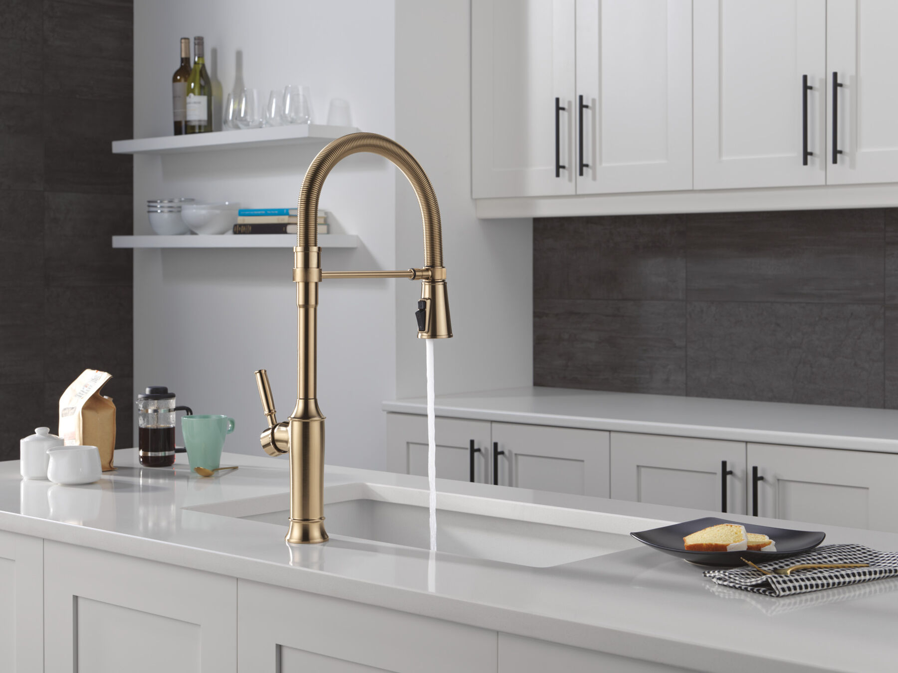 Single-Handle Pull-Down Spring Kitchen Faucet