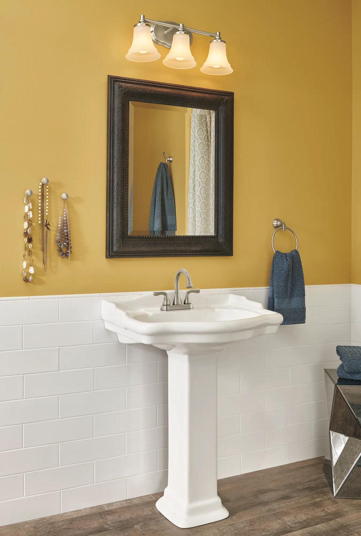 Two Handle Centerset Bathroom Faucet Stackout (Recertified)