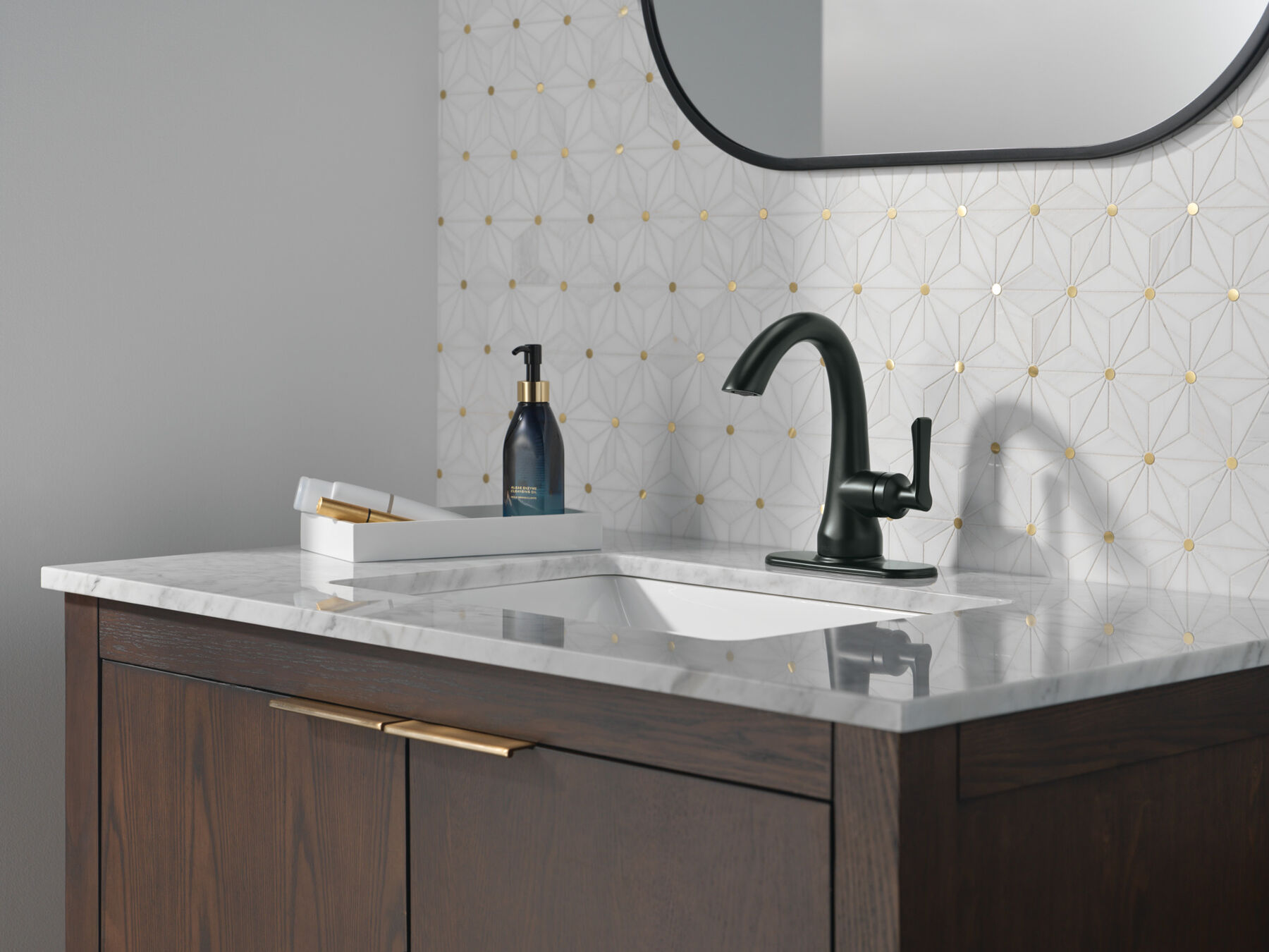Single Handle Single-Hole Lavatory Faucet