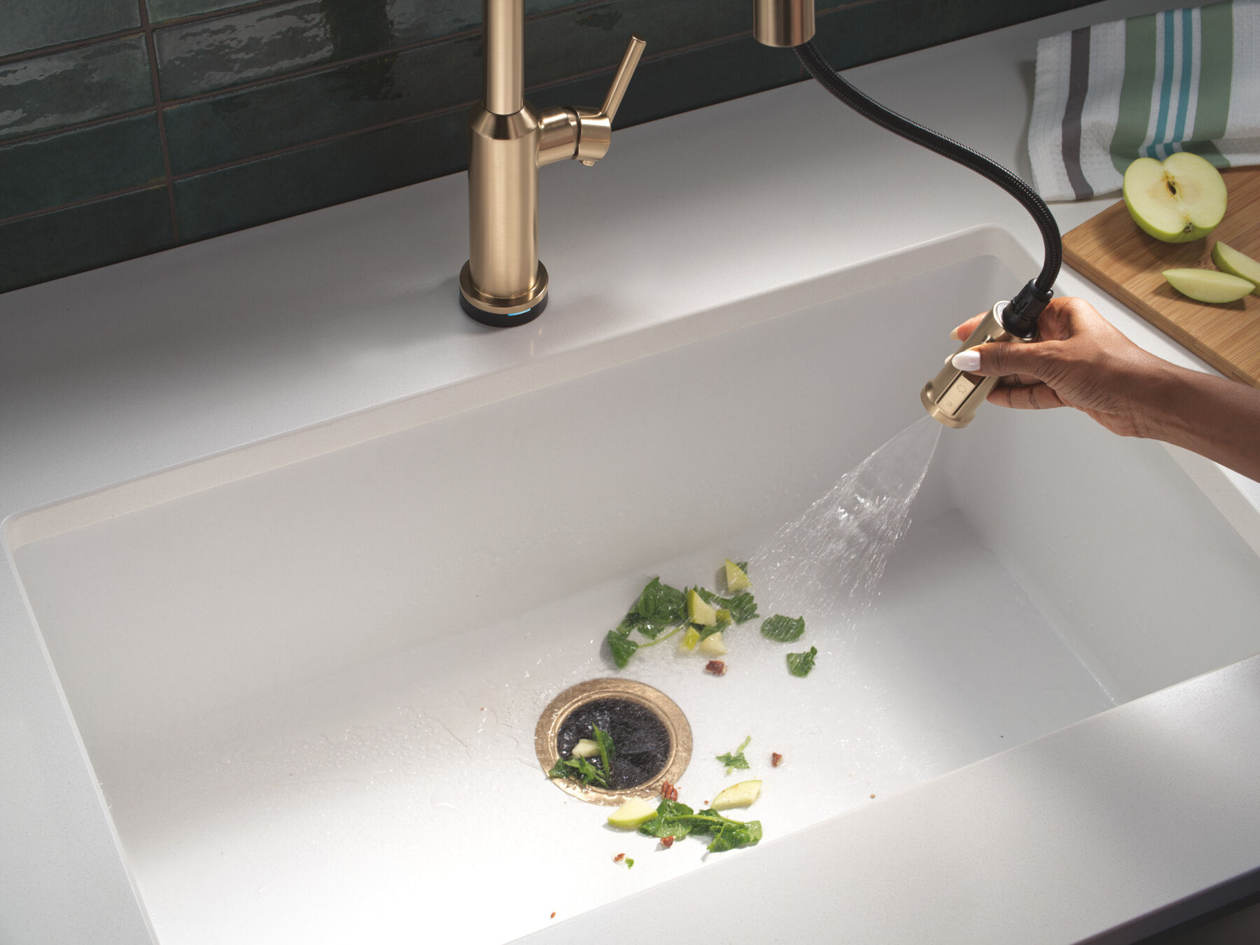 Touch2O&reg; Technology Kitchen Faucet with Touchless Technology
