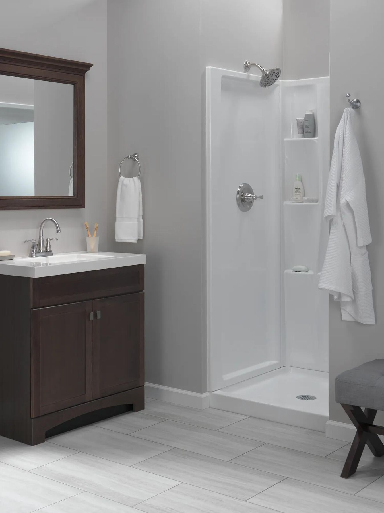 Classic 400 32" x 32" Shower Base Center Drain