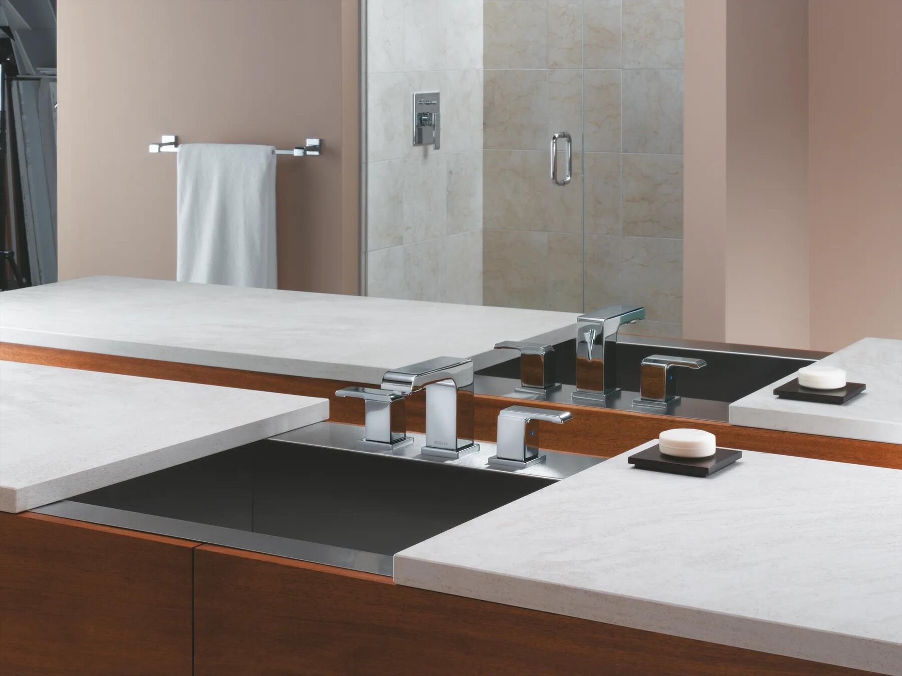24" Towel Bar