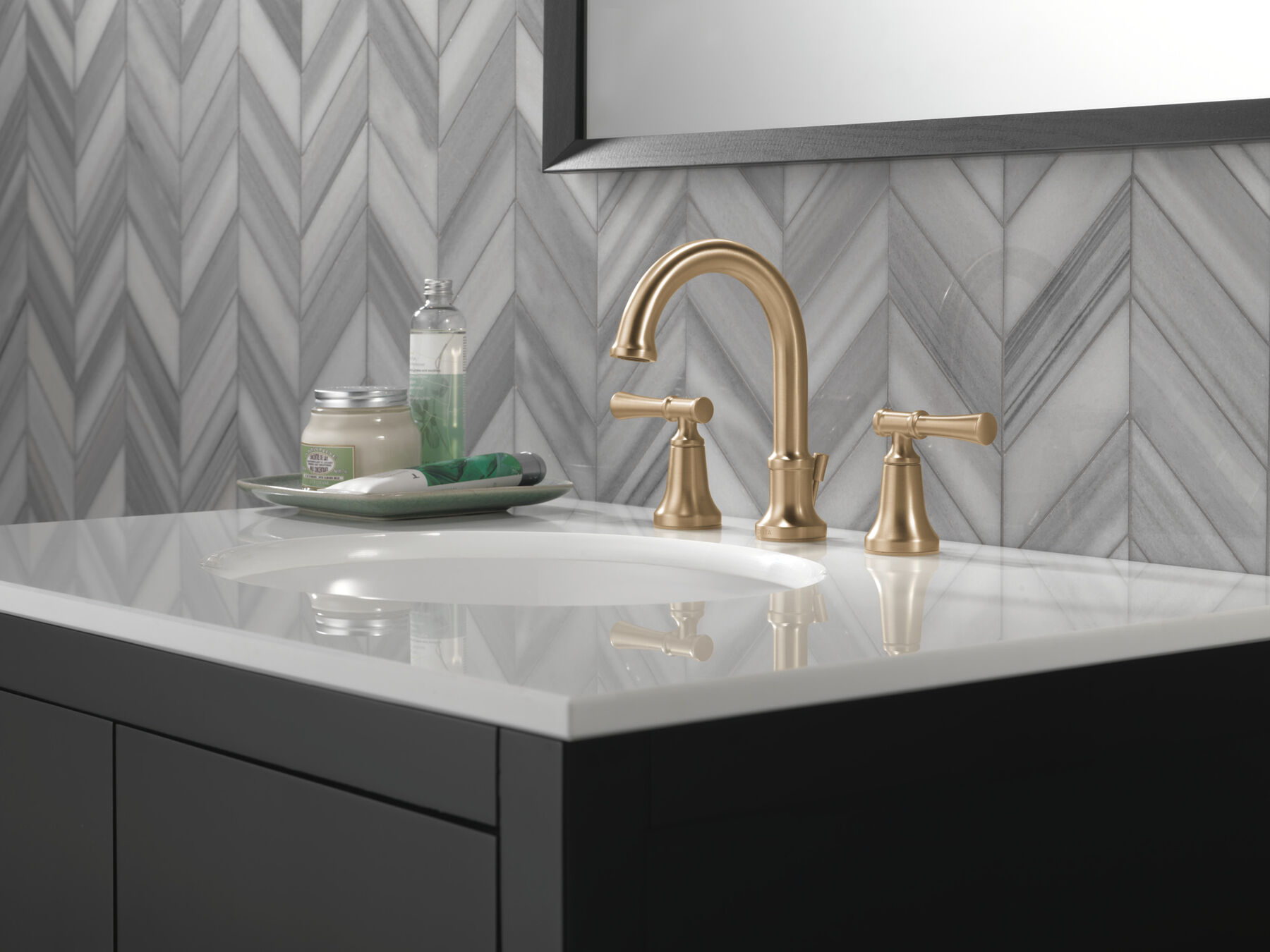 Two Handle Widespread Bathroom Faucet