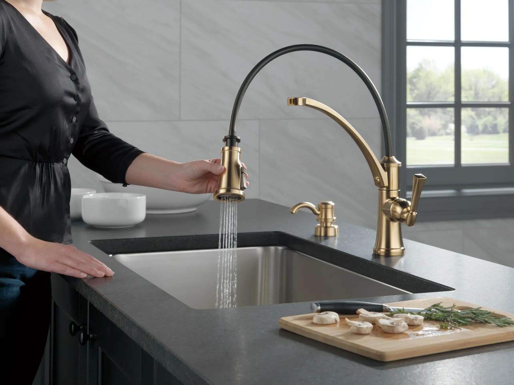 Single Handle Pull-Down Kitchen Faucet with ShieldSpray