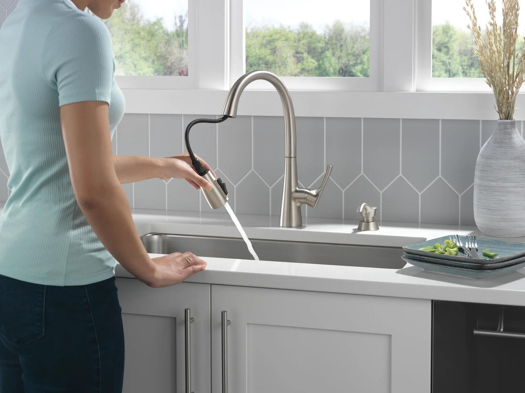 Pull-Down Kitchen Faucet w/Soap (Recertified)