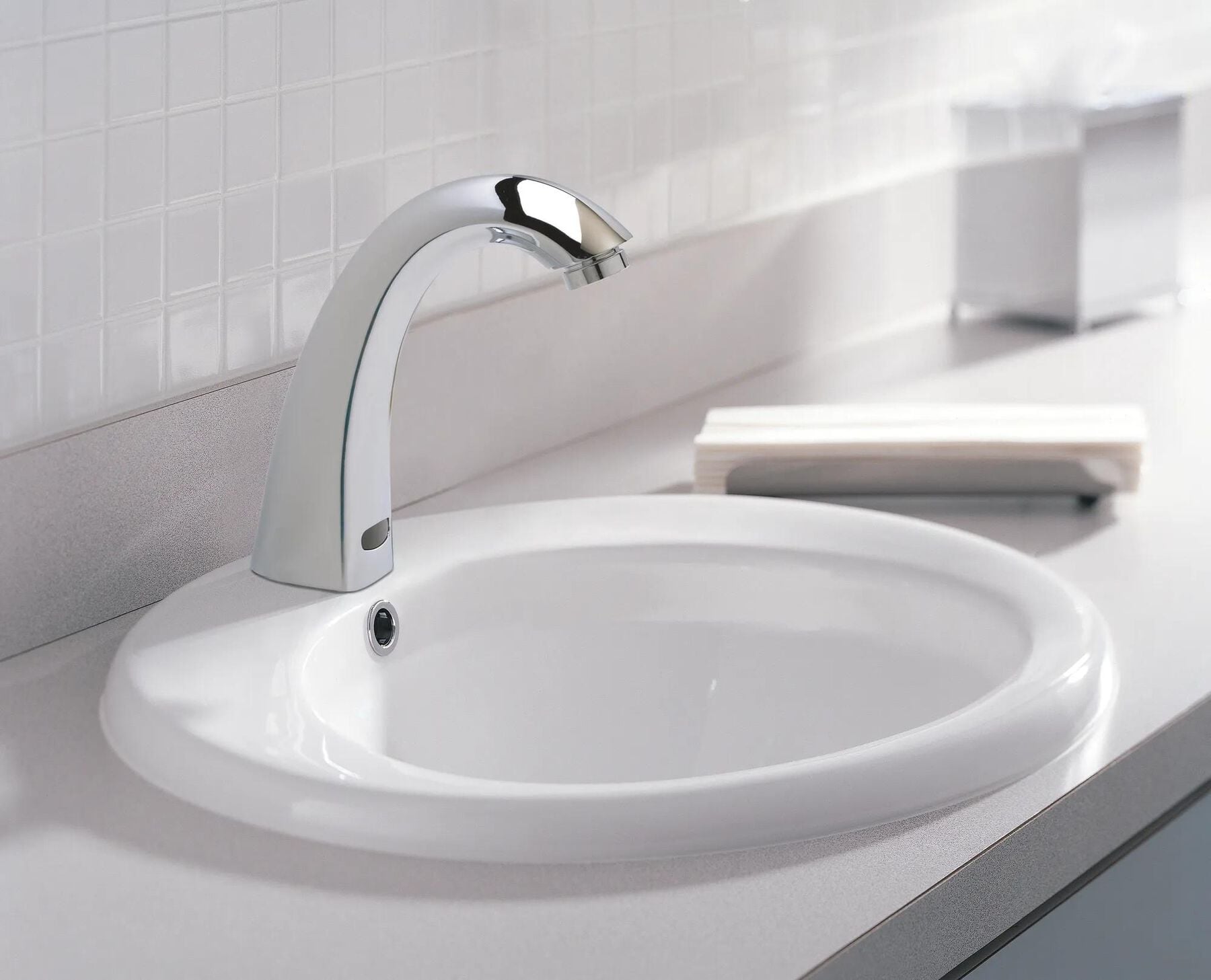 Single Hole Battery Operated Electronic Lavatory Faucet