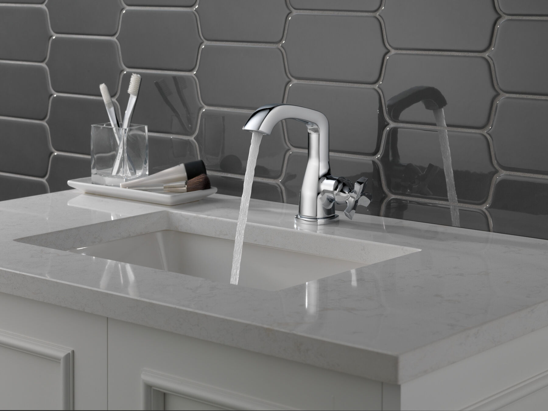 Single Handle Bathroom Faucet