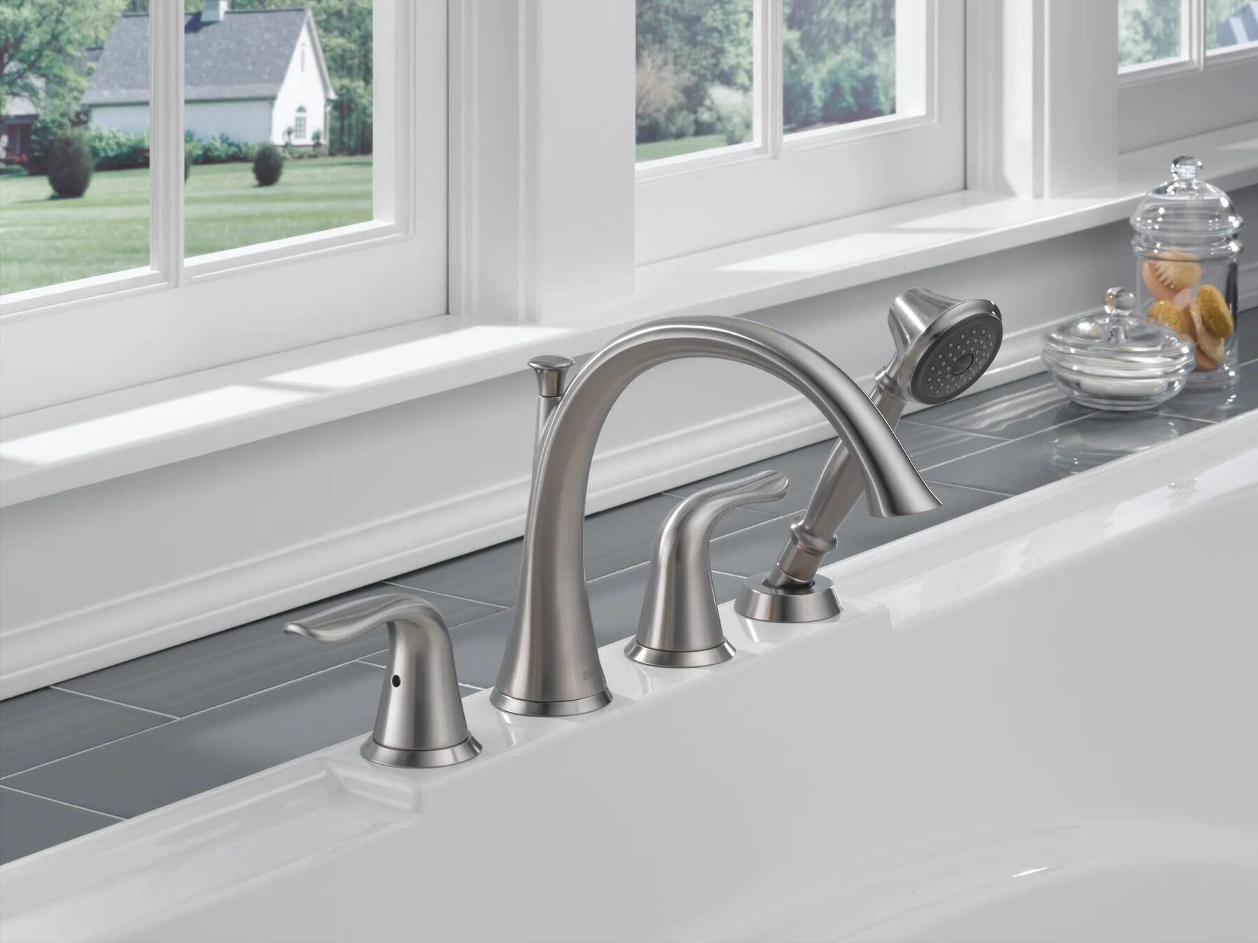 Roman Tub Faucet Trim w/ Hand Shower (Recertified)