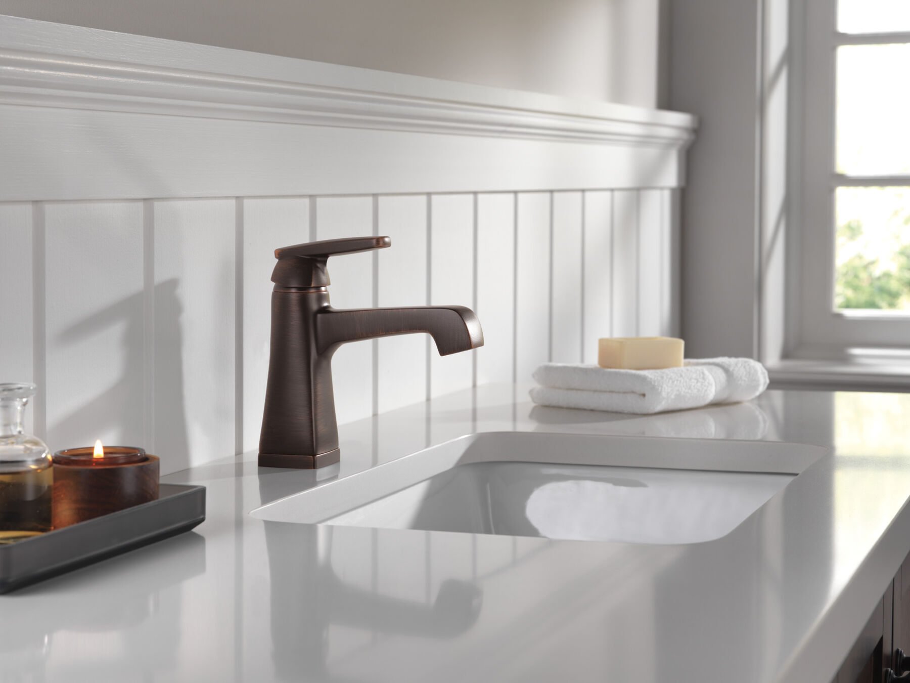 Single Handle Bathroom Faucet