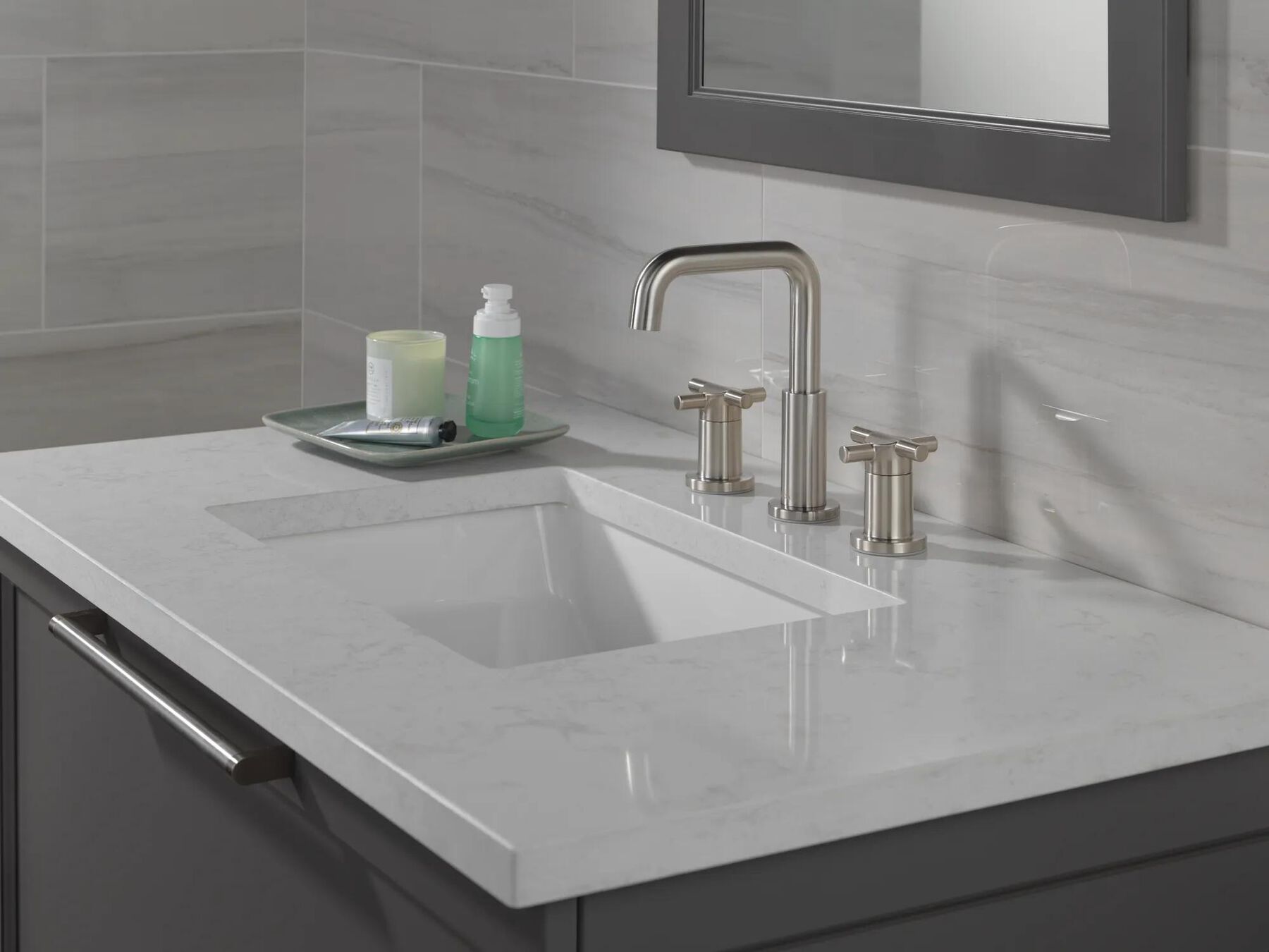 Two Handle Widespread Bathroom Faucet