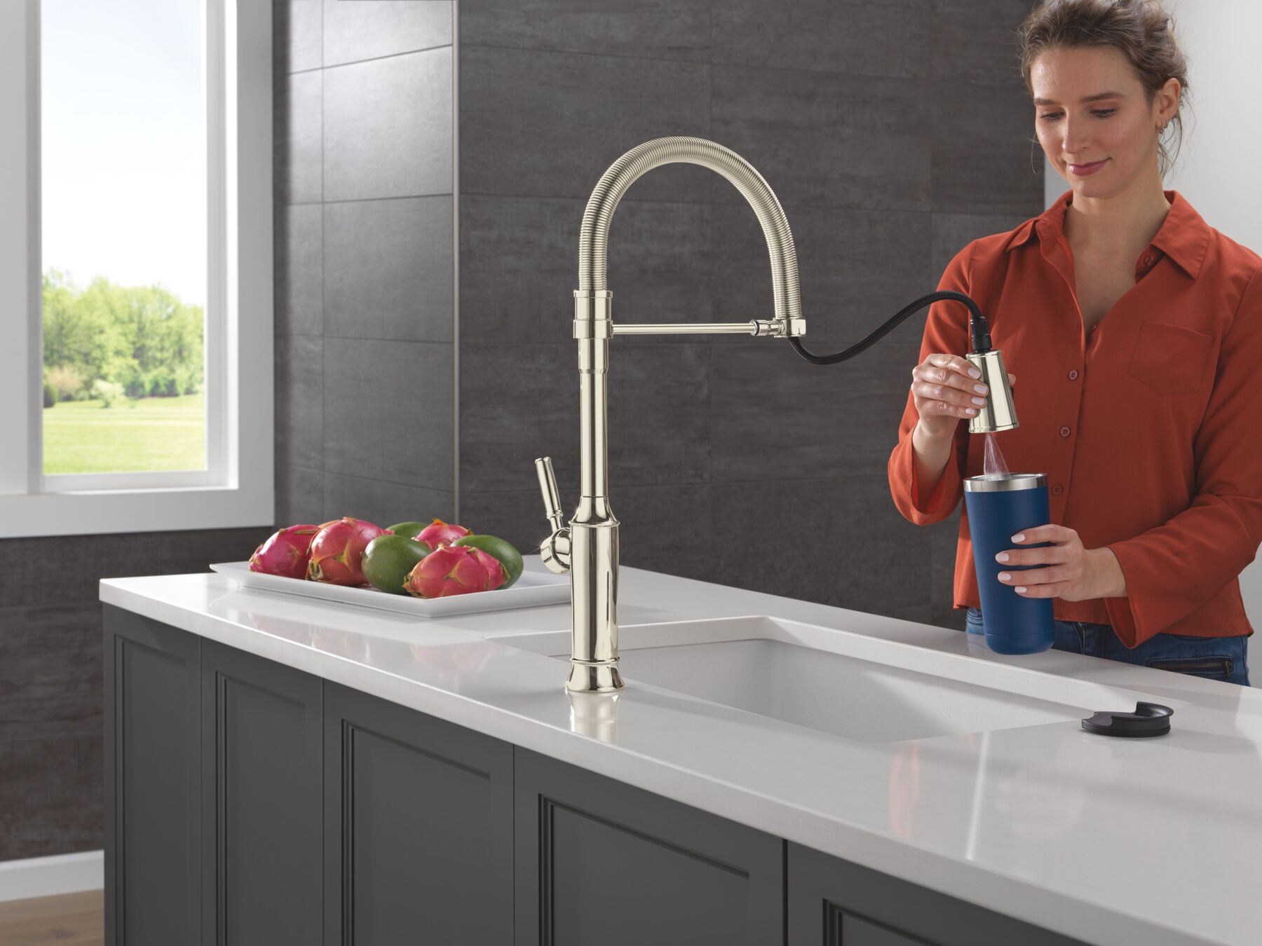 Single-Handle Pull-Down Spring Kitchen Faucet