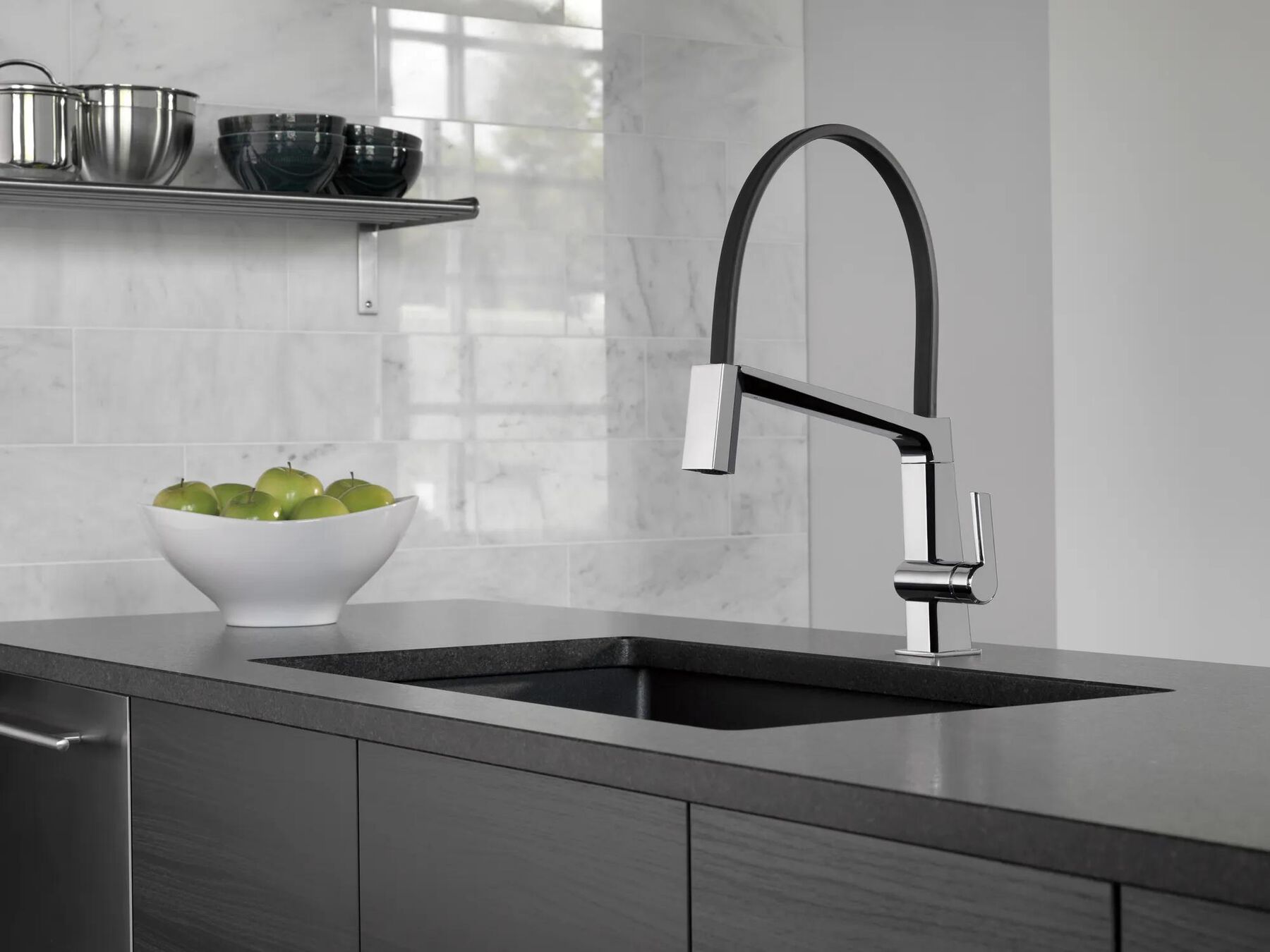 Single Handle Exposed Hose Kitchen Faucet