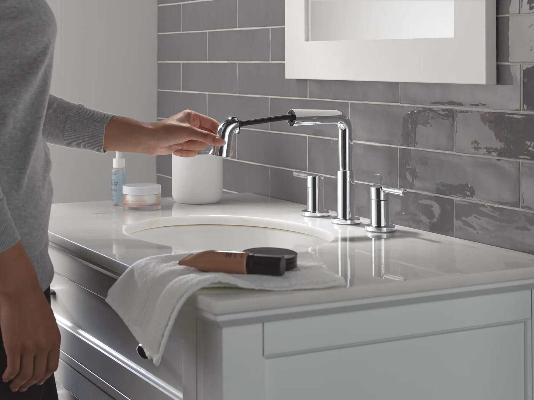 Two Handle Widespread Pull-Down Bathroom Faucet