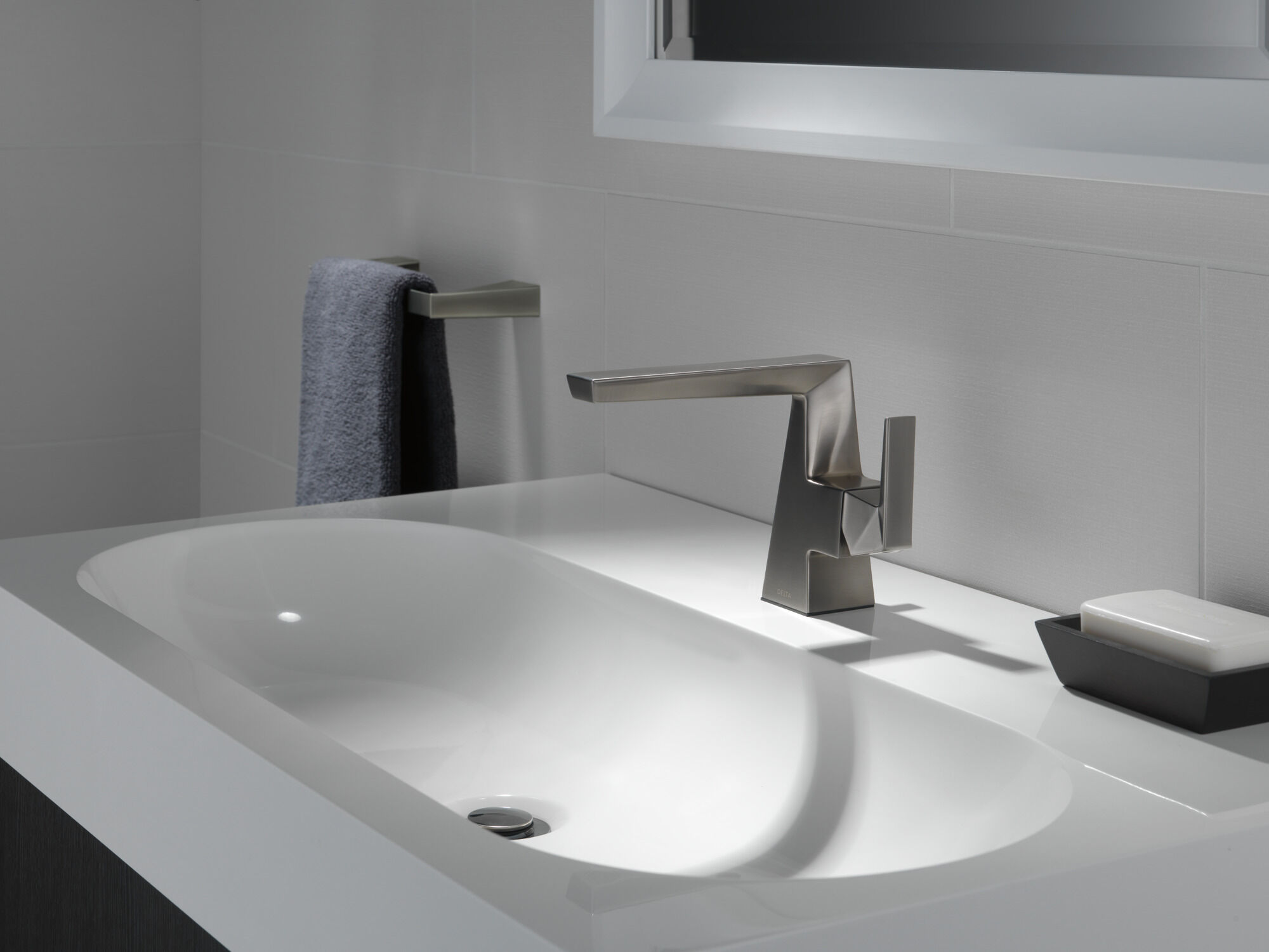 Single Handle Bathroom Faucet in Lumicoat® Black Stainless 543-KS