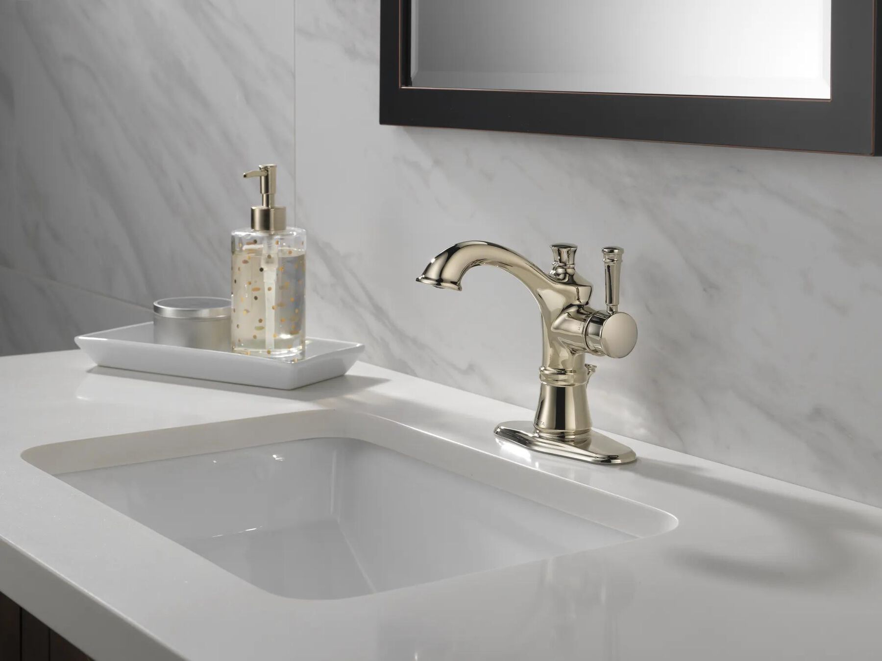 Single Handle Centerset Bathroom Faucet