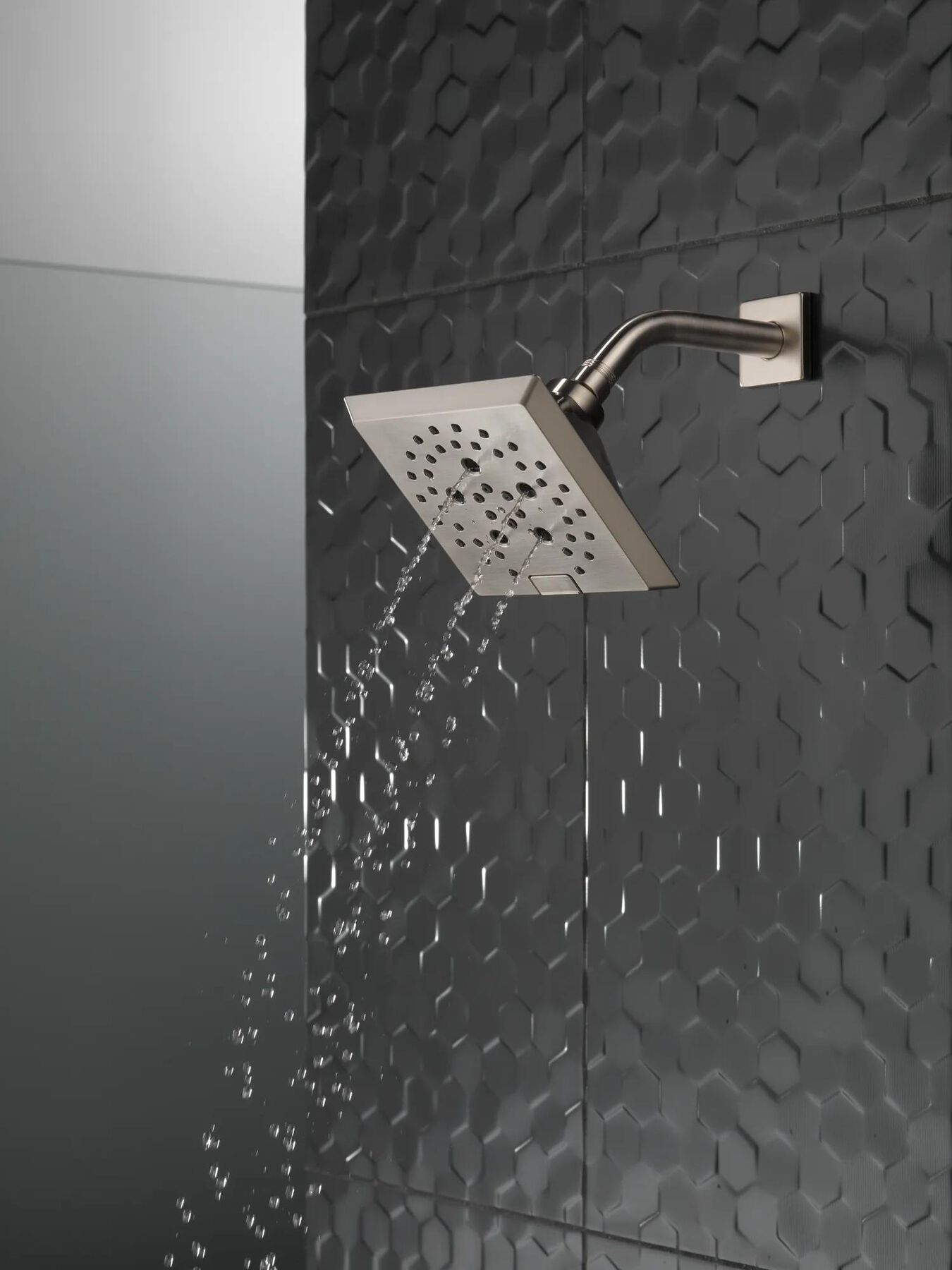 H<sub>2</sub>Okinetic&reg; 5-Setting Angular Modern Raincan Shower Head